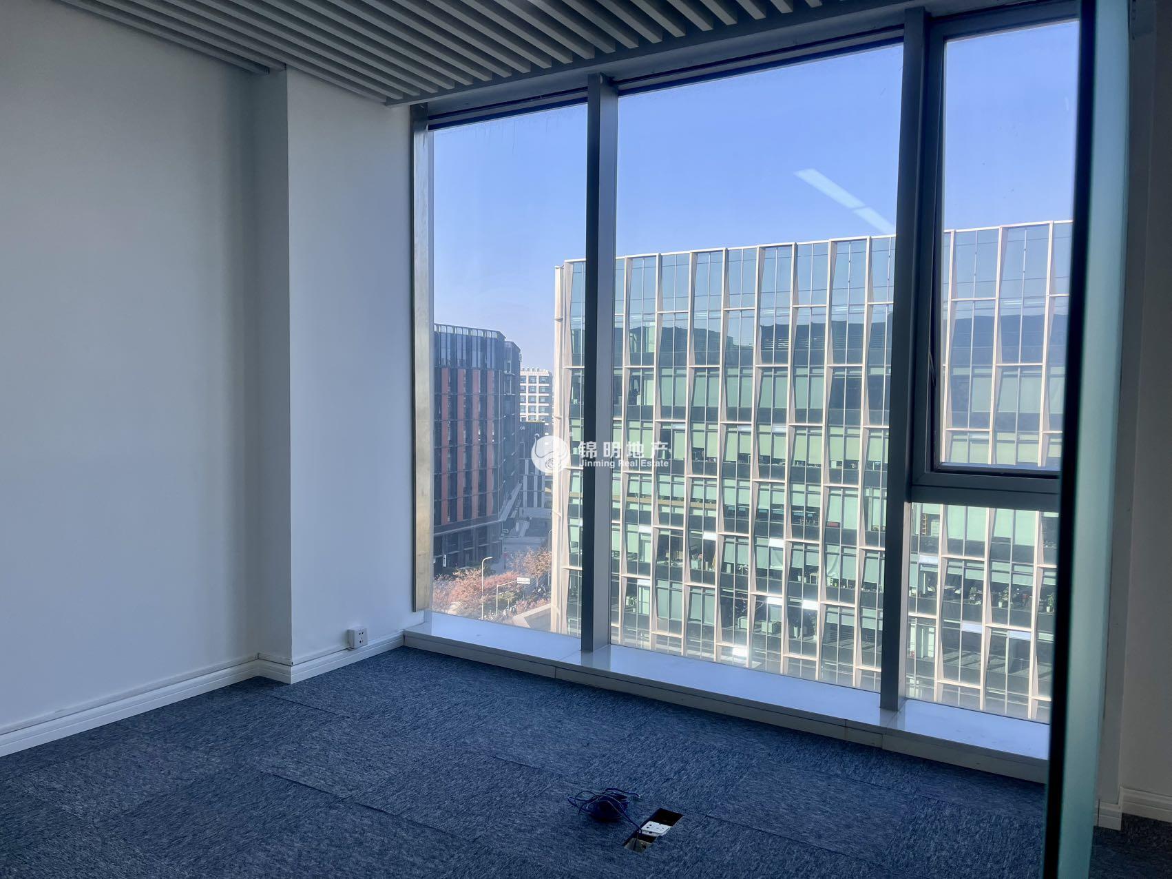 七宝七宝宝龙城147平米写字楼出租