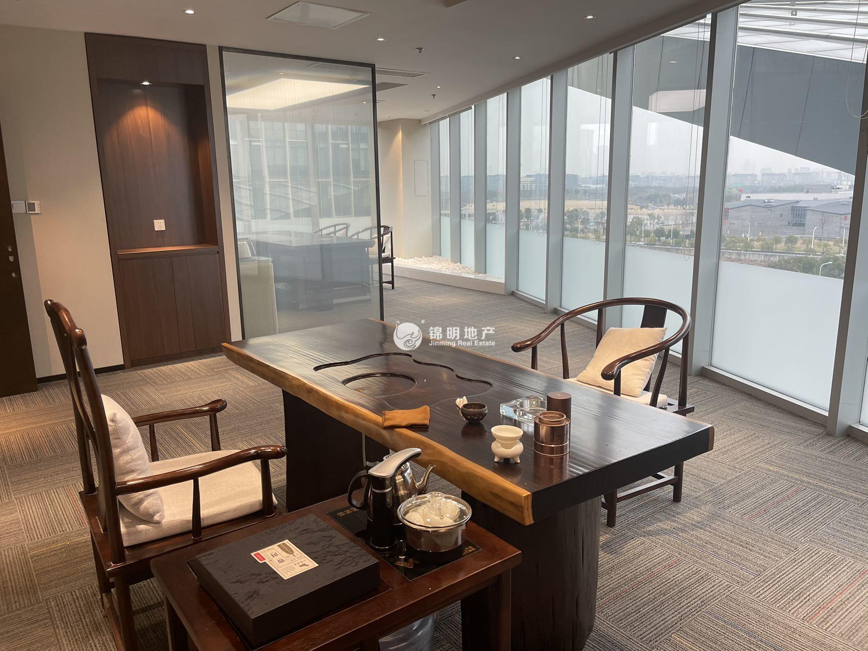 七宝七宝宝龙城619平米写字楼出租