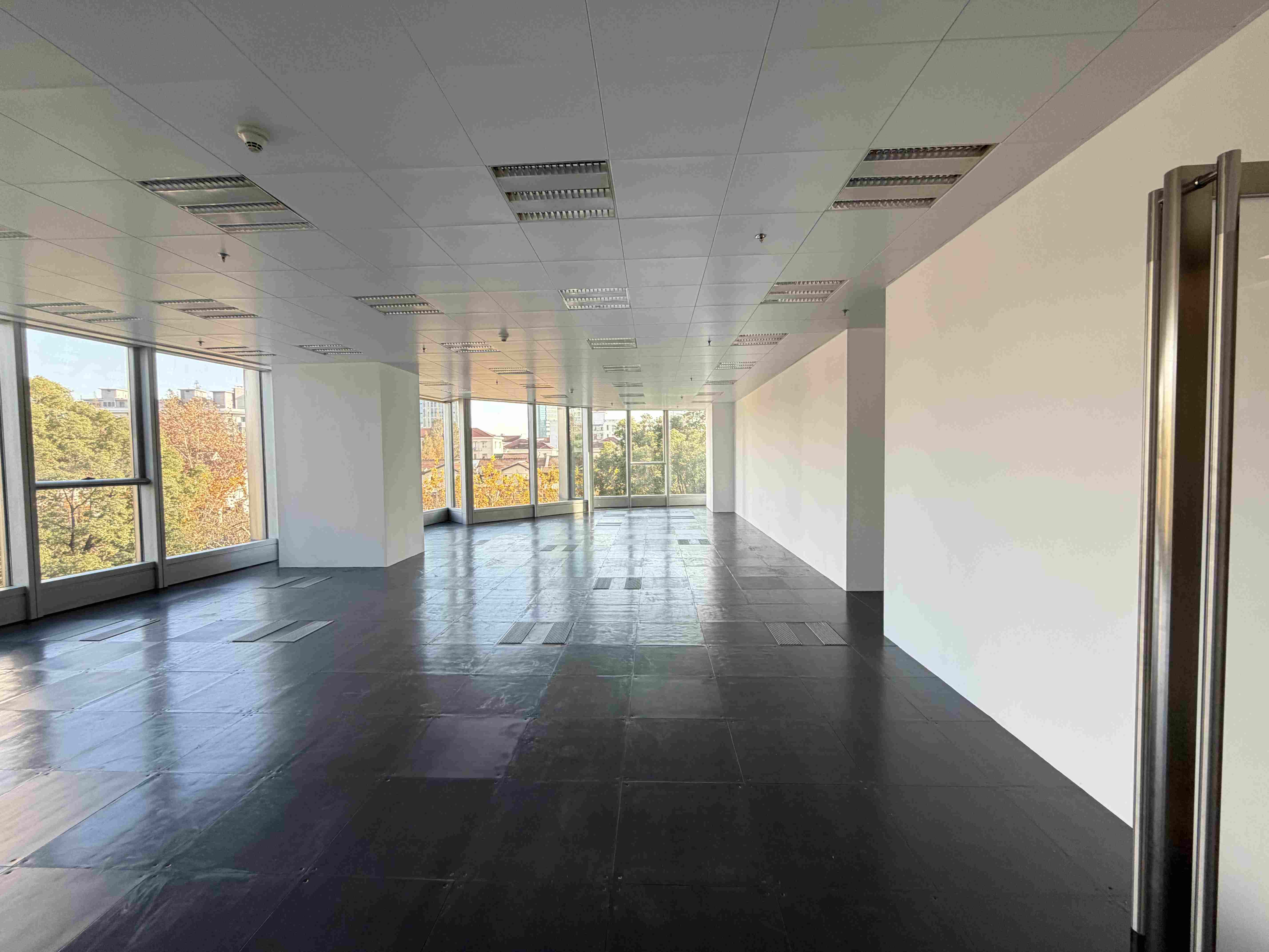 衡山路世纪商贸广场130平米写字楼出租