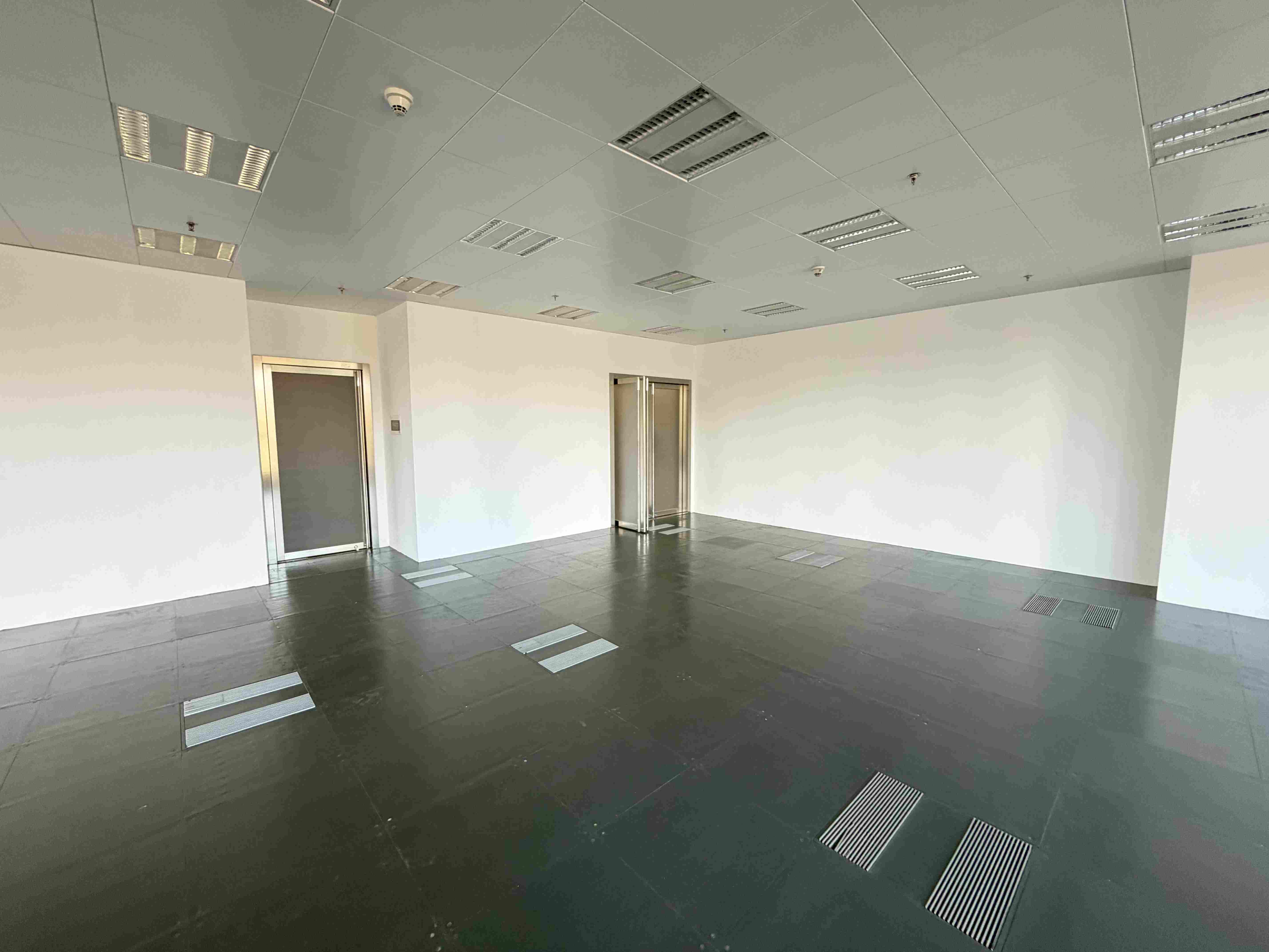 衡山路世纪商贸广场130平米写字楼出租