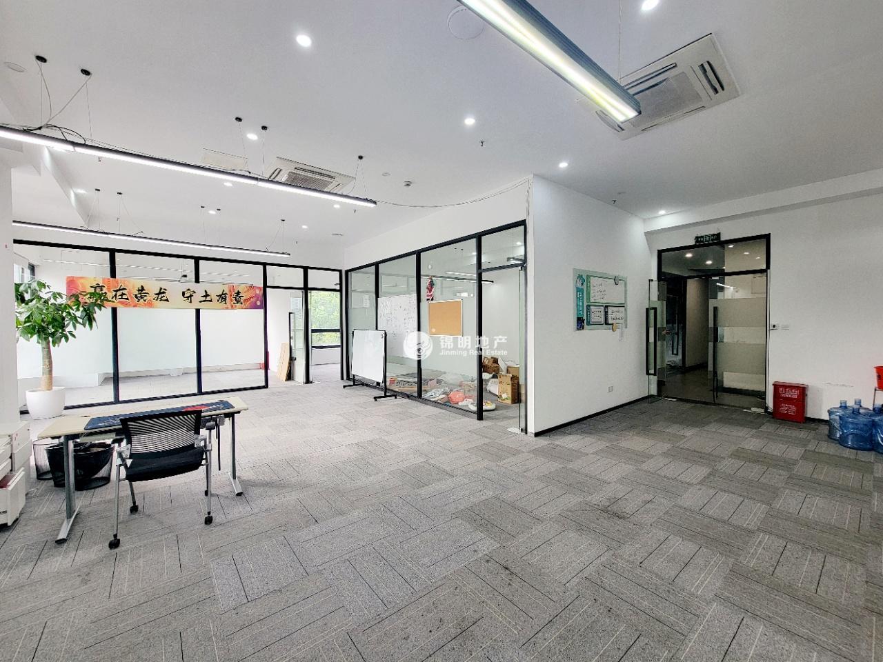 洋泾芳华德必运动LOFT193平米写字楼出租