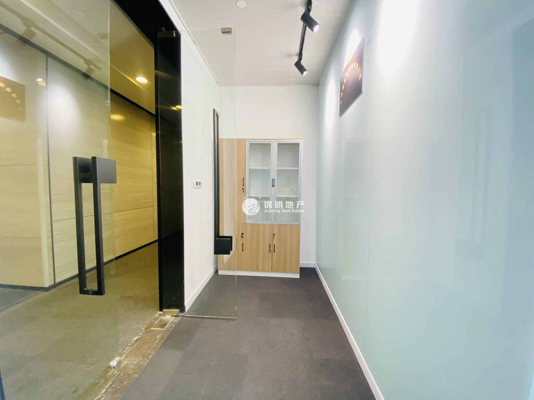 徐泾虹桥世界中心127平米写字楼出租