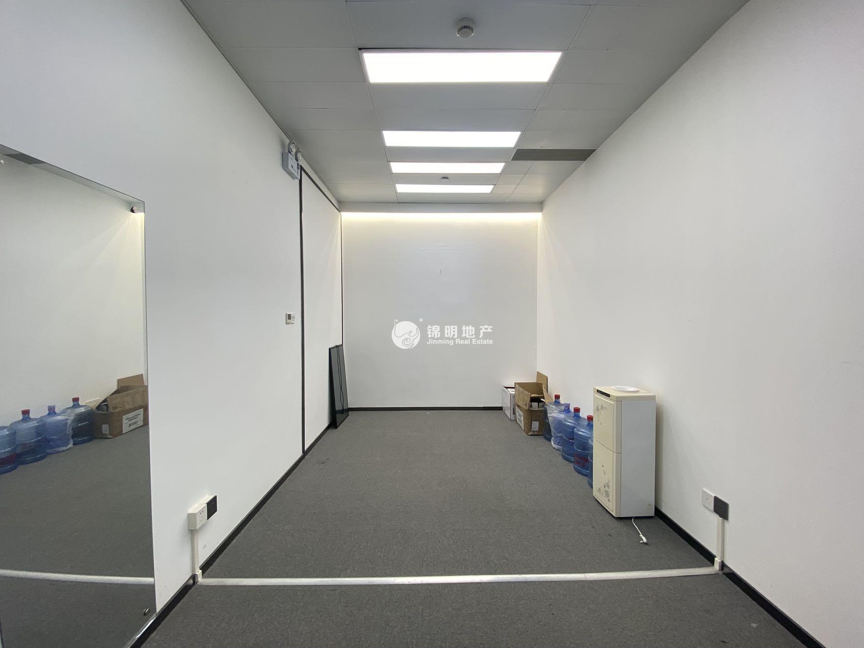 徐泾虹桥世界中心185平米写字楼出租