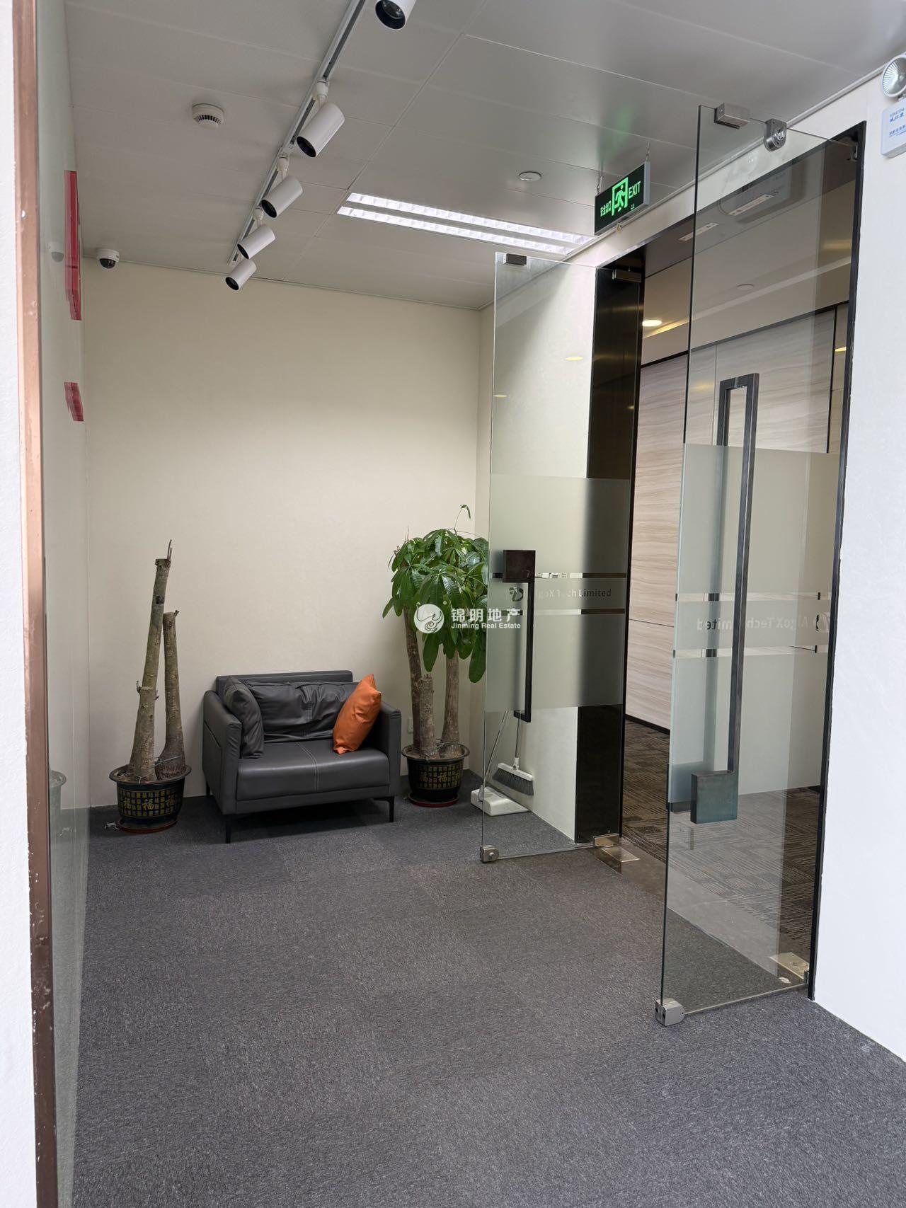 徐泾虹桥世界中心234平米写字楼出租