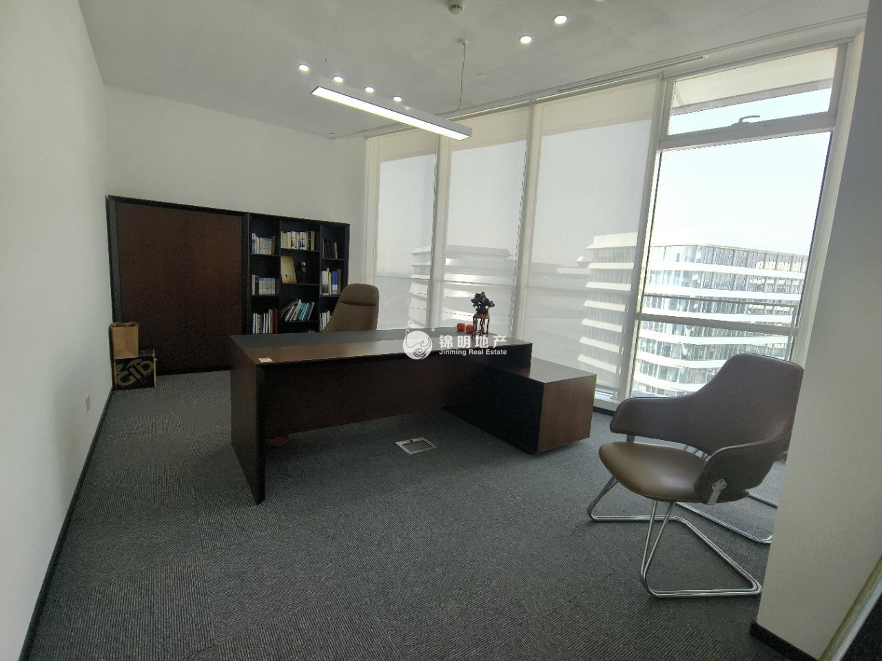 徐泾虹桥世界中心234平米写字楼出租