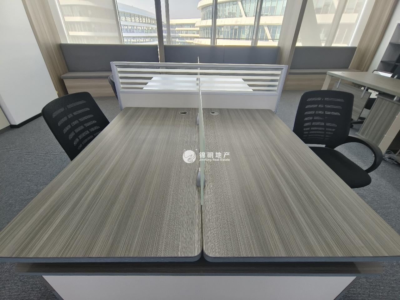 徐泾虹桥世界中心234平米写字楼出租