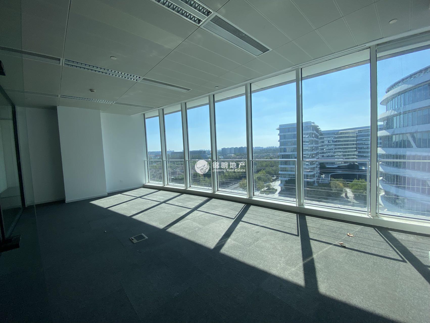 徐泾虹桥世界中心235平米写字楼出租