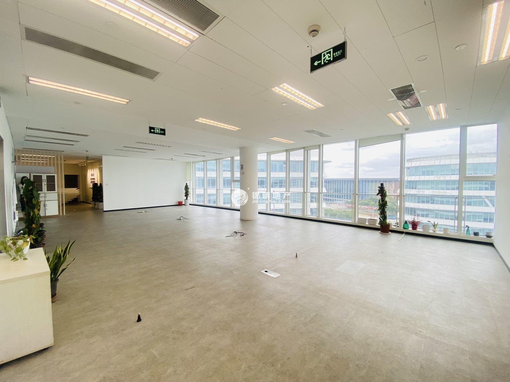 徐泾虹桥世界中心377平米写字楼出租