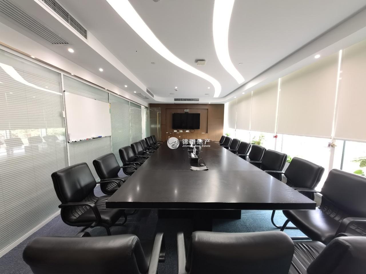 徐泾虹桥世界中心530平米写字楼出租