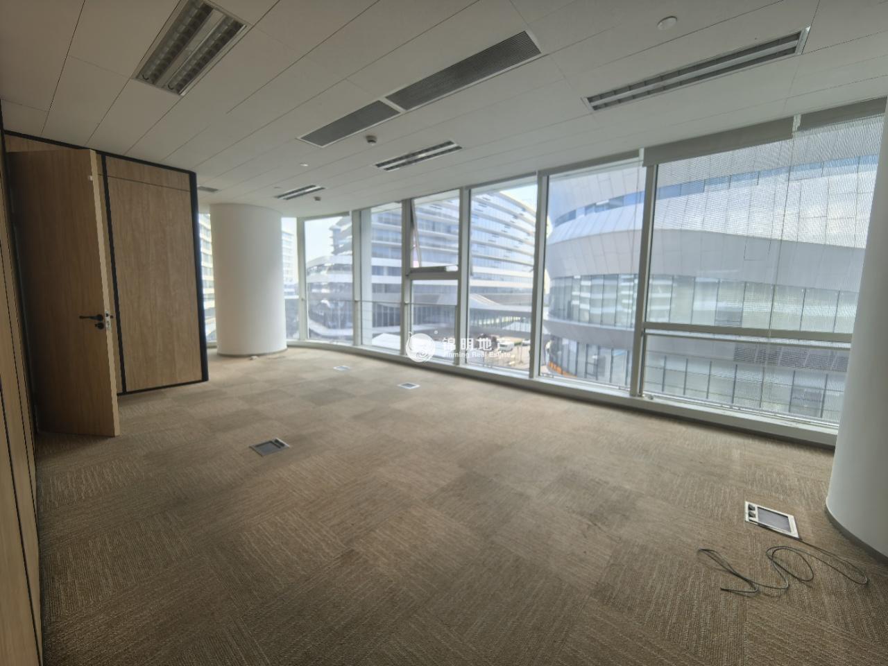 徐泾虹桥世界中心418平米写字楼出租