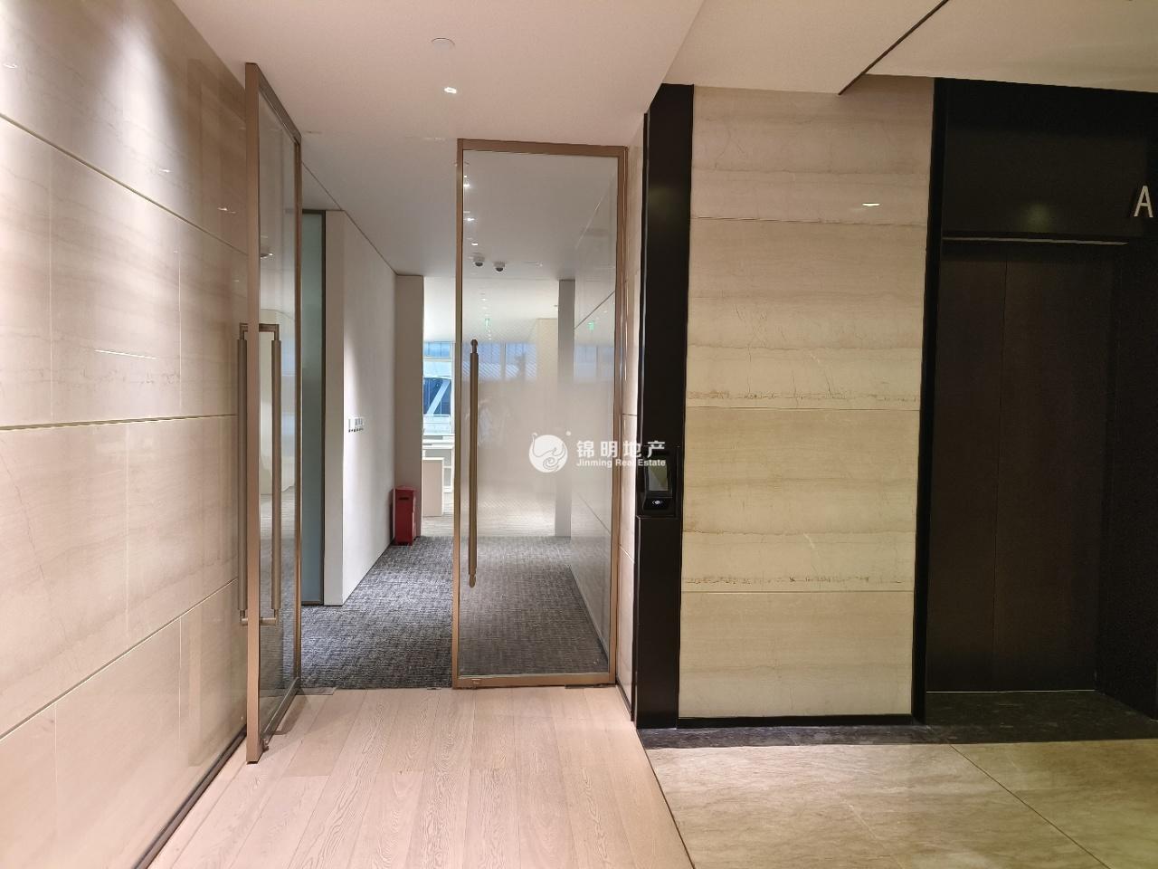 徐泾虹桥世界中心1000平米写字楼出租