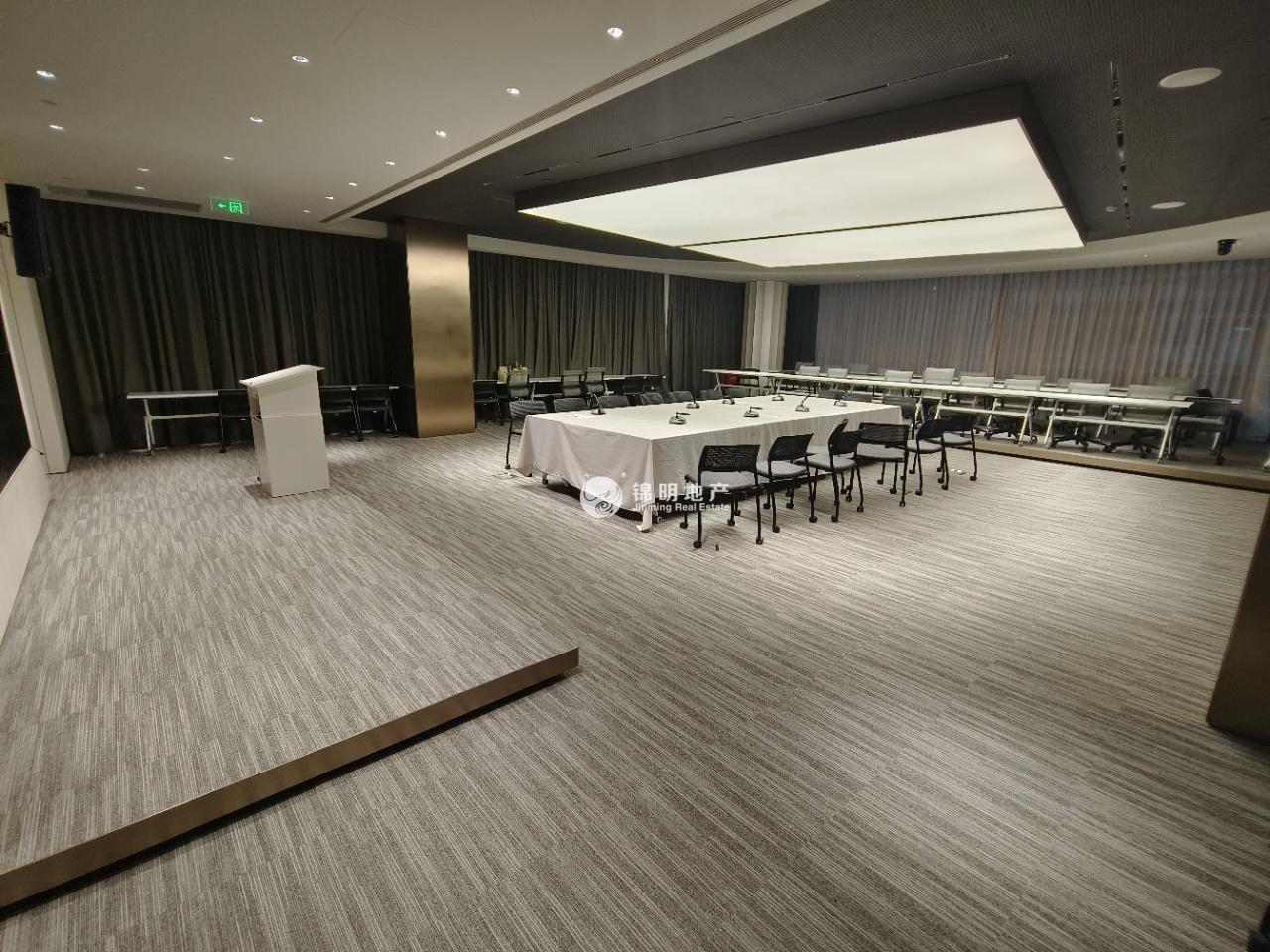 徐泾虹桥世界中心1000平米写字楼出租