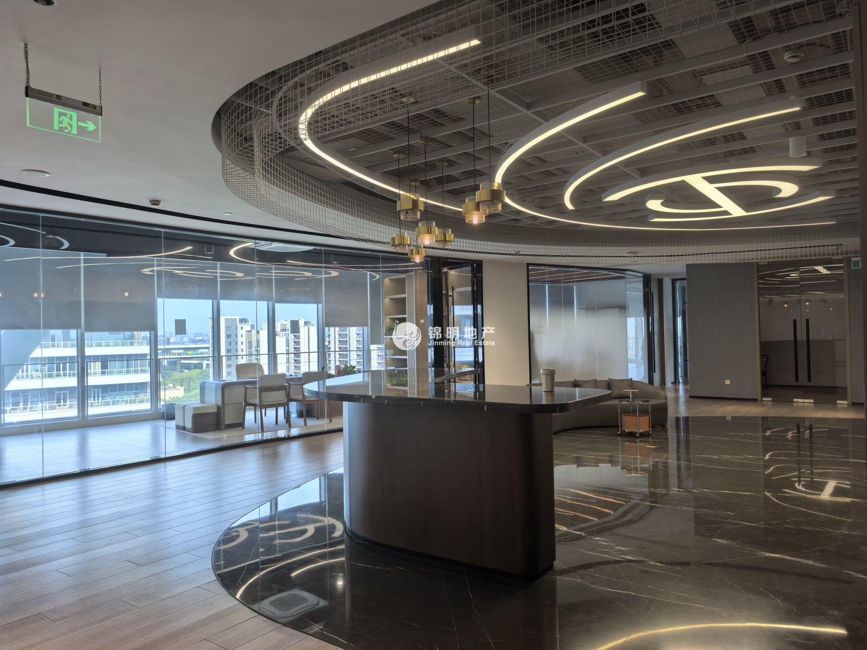 徐泾虹桥世界中心1812平米写字楼出租