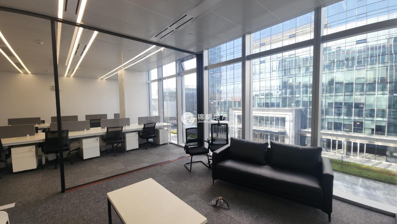 徐泾首位SHOWAY130平米写字楼出租