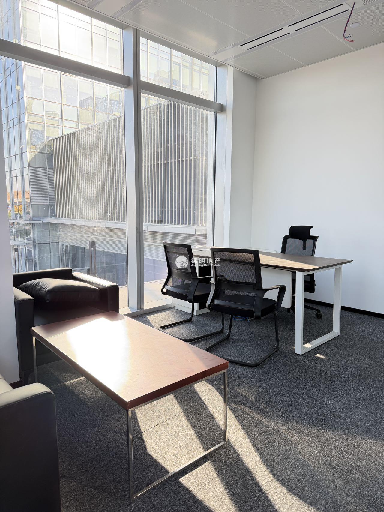 徐泾首位SHOWAY129平米写字楼出租