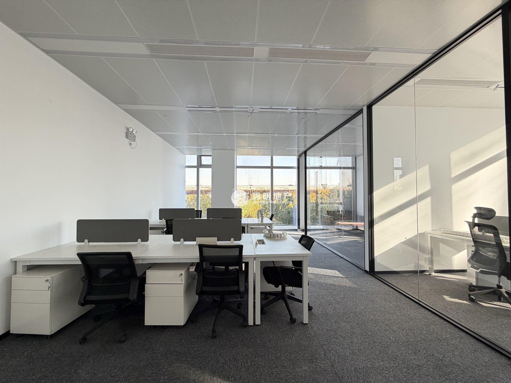 徐泾首位SHOWAY129平米写字楼出租