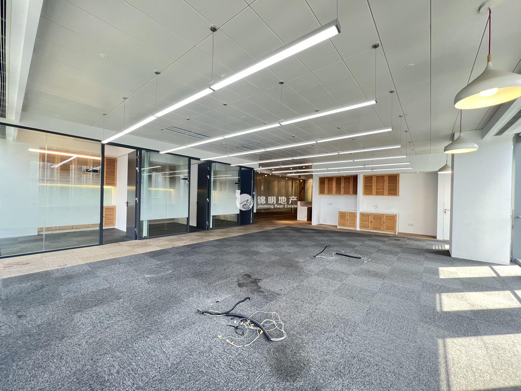 华漕虹桥万科中心275平米写字楼出租