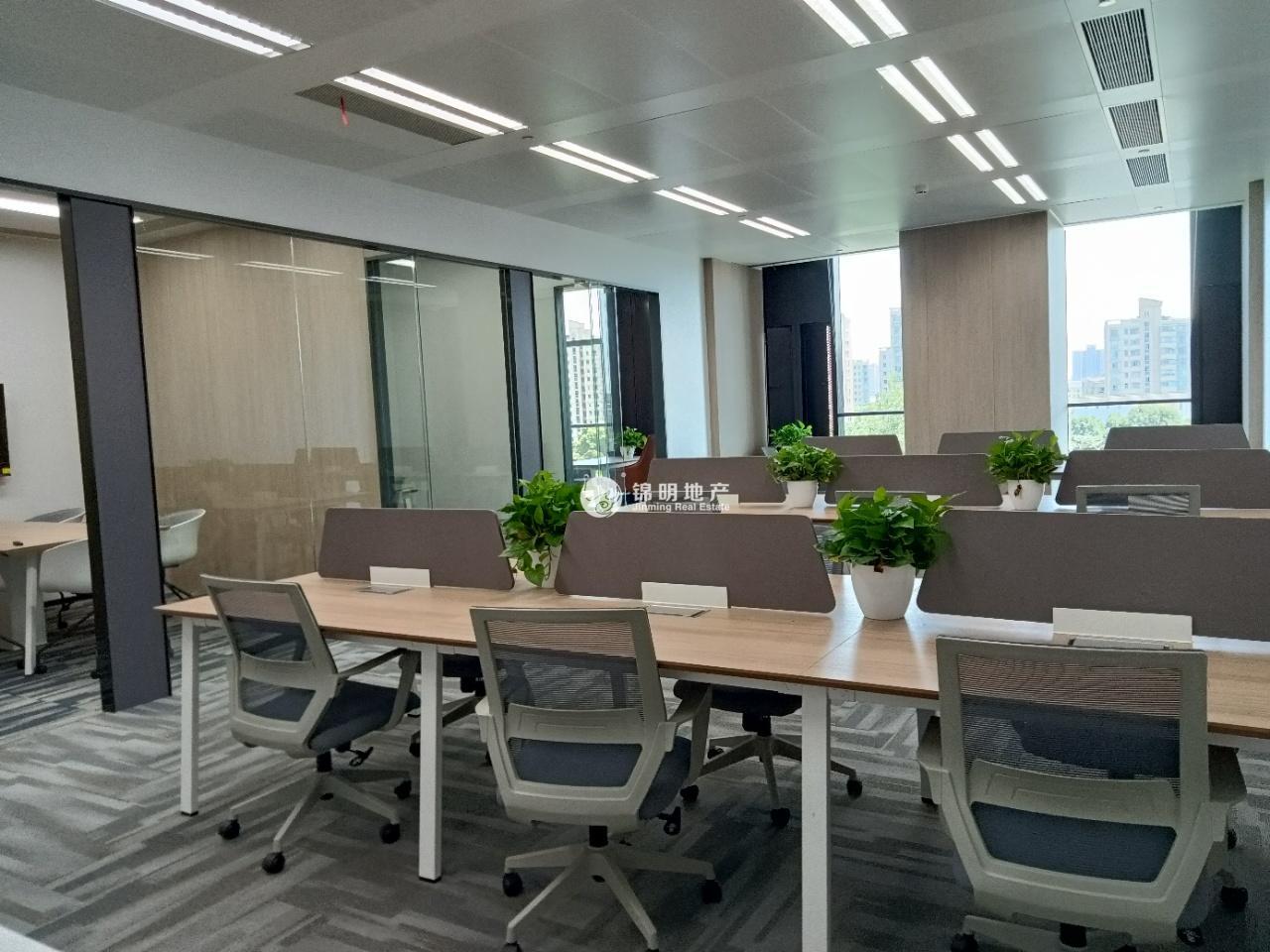 世博鲁能国际中心188平米写字楼出租