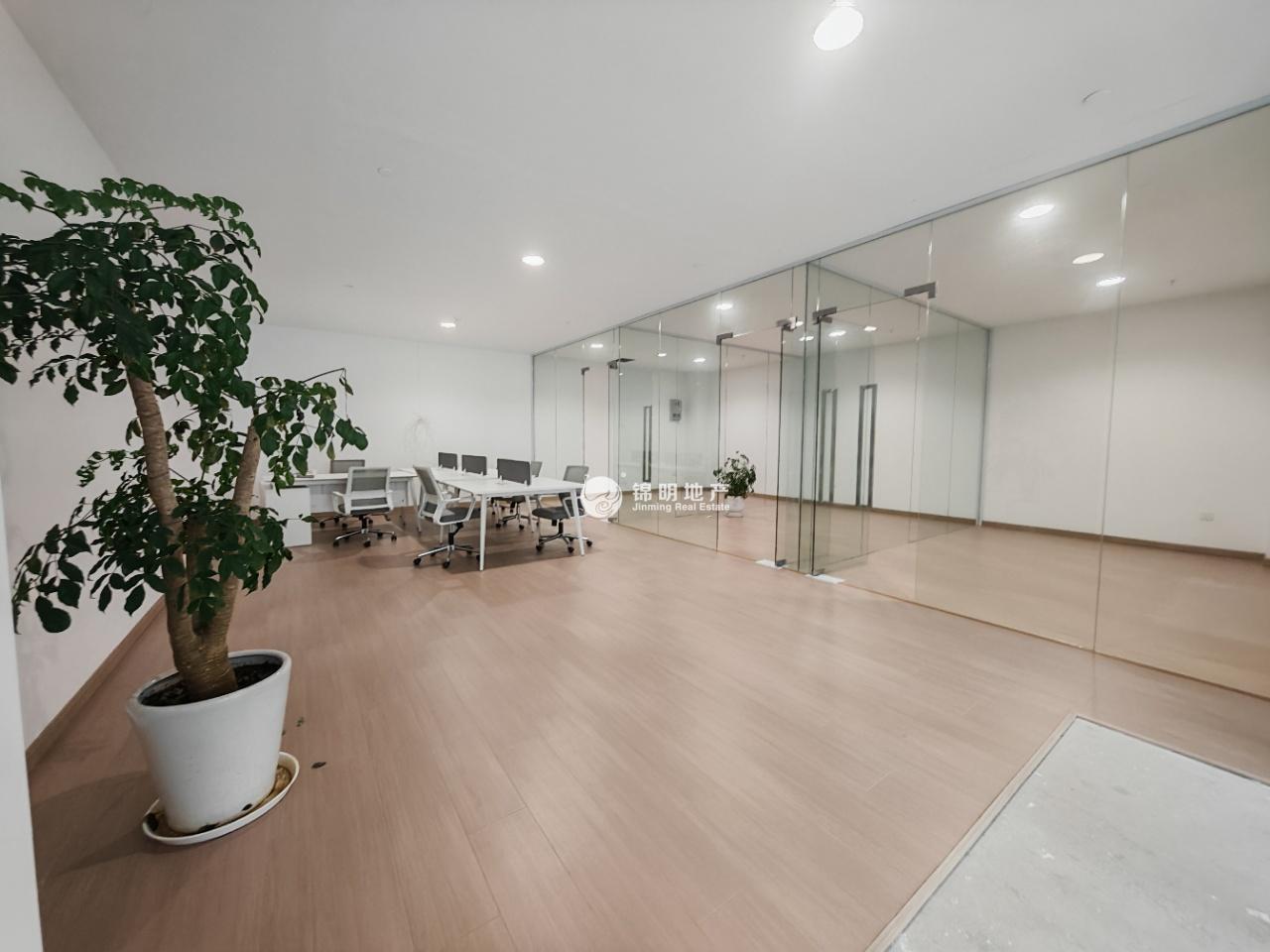 赵巷易德梦山丘134平米写字楼出租