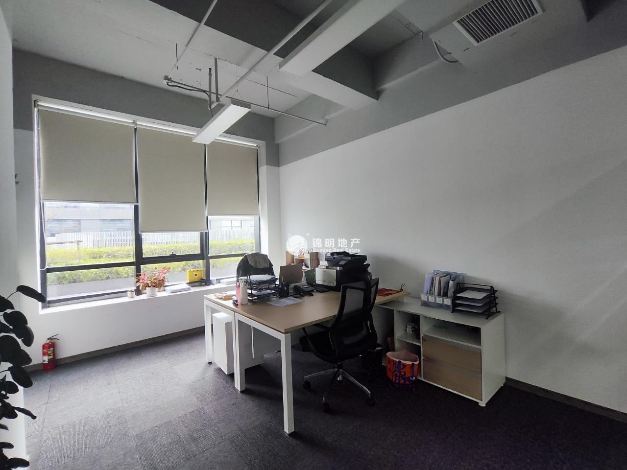 徐泾e通世界虹桥园北区563平米写字楼出租