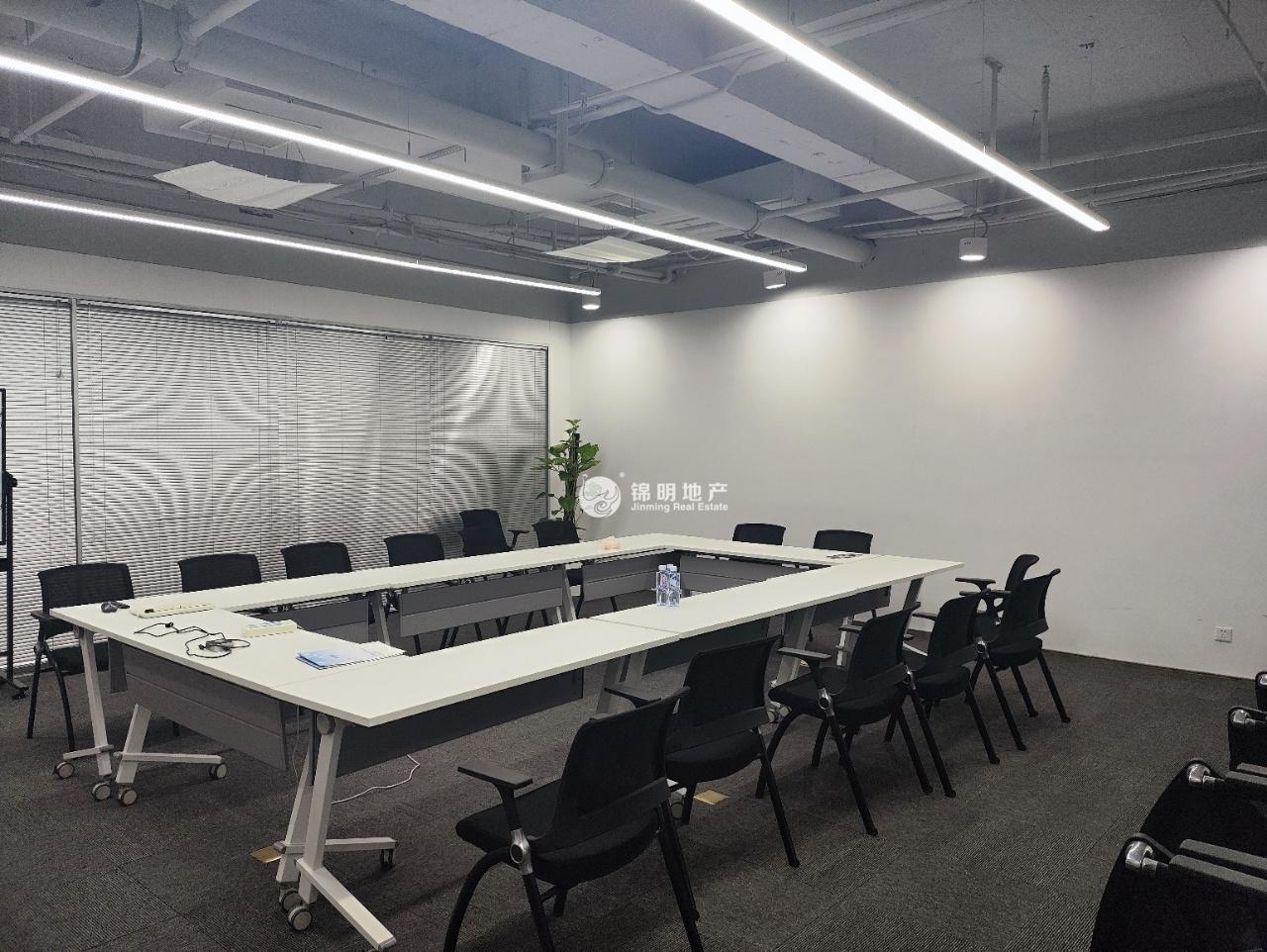 徐泾e通世界虹桥园北区563平米写字楼出租