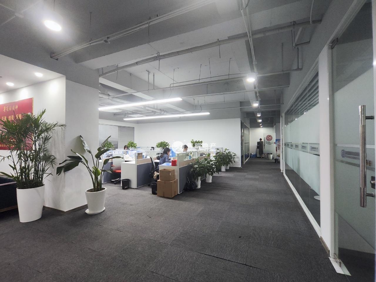 徐泾e通世界虹桥园北区563平米写字楼出租