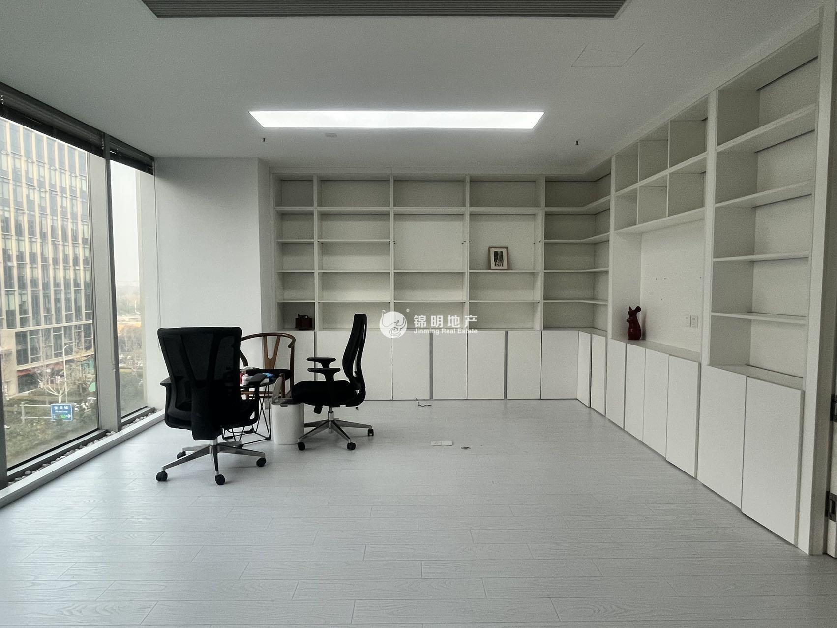 七宝七宝宝龙城569平米写字楼出租