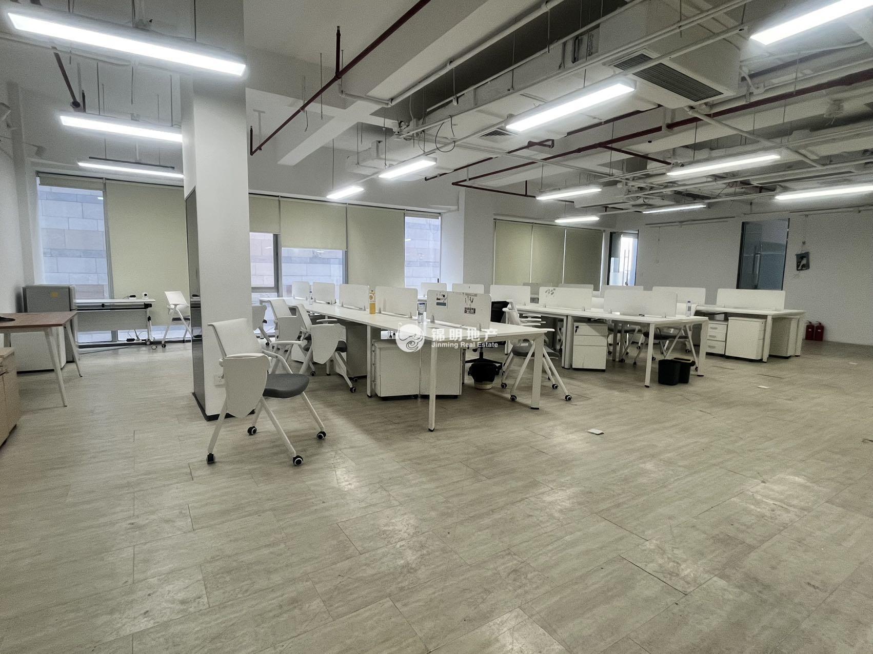 七宝七宝宝龙城569平米写字楼出租