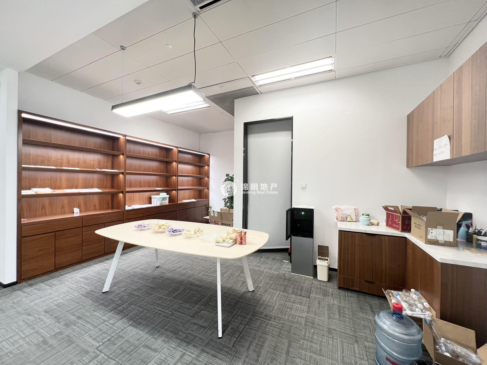 华漕虹桥万科中心451平米写字楼出租