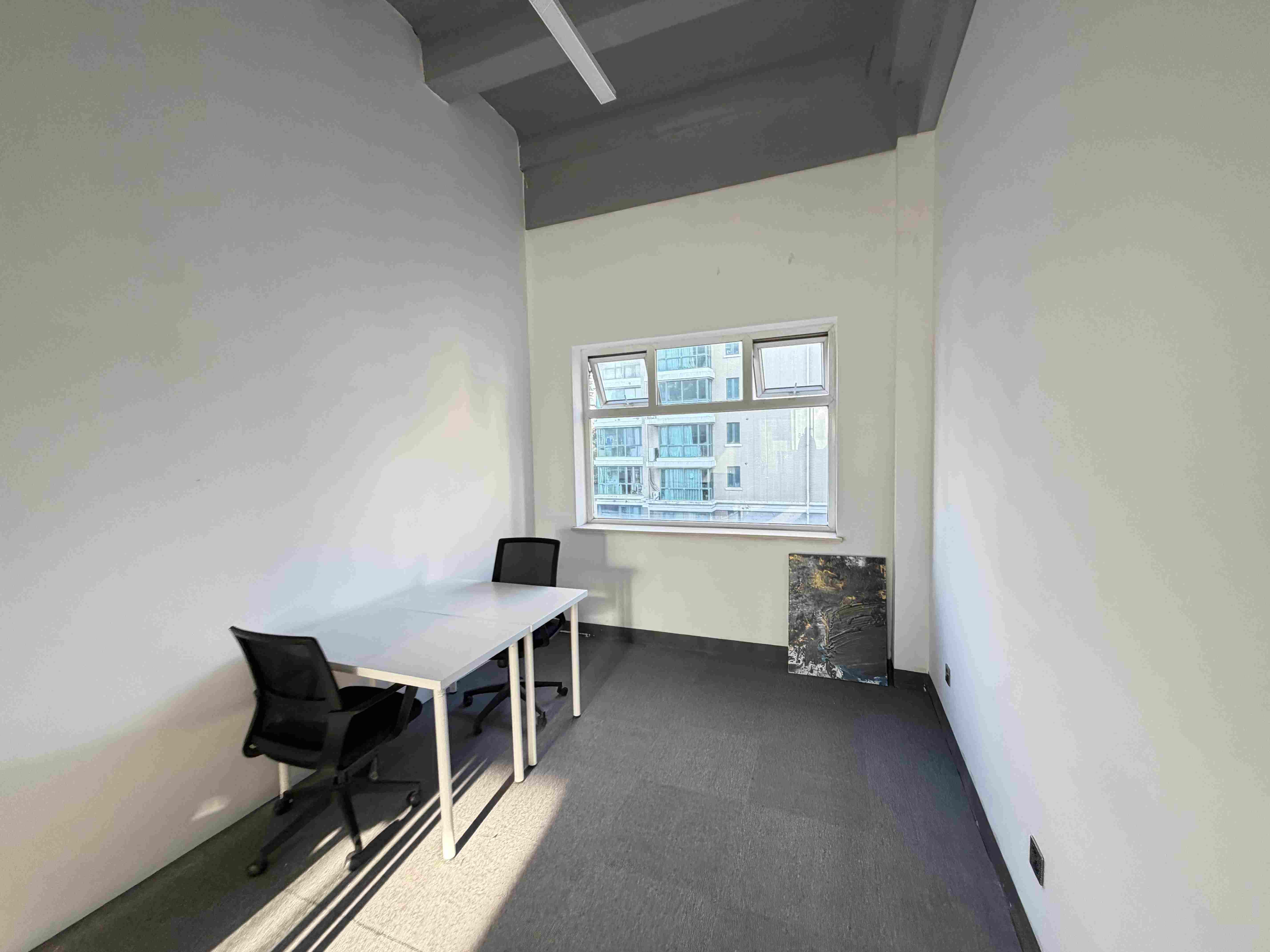 田林base（凯旋路）57平米写字楼出租