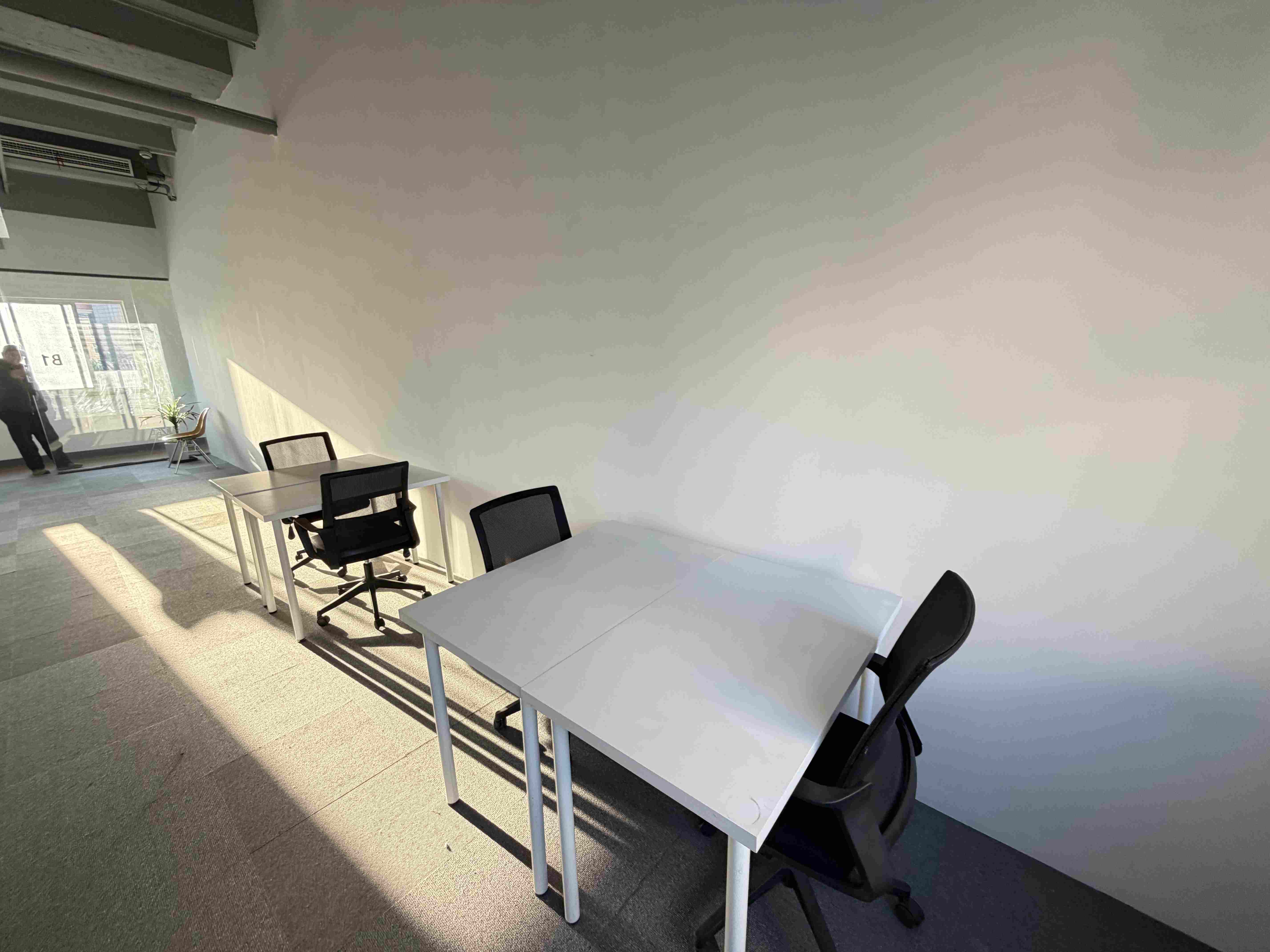 田林base（凯旋路）57平米写字楼出租