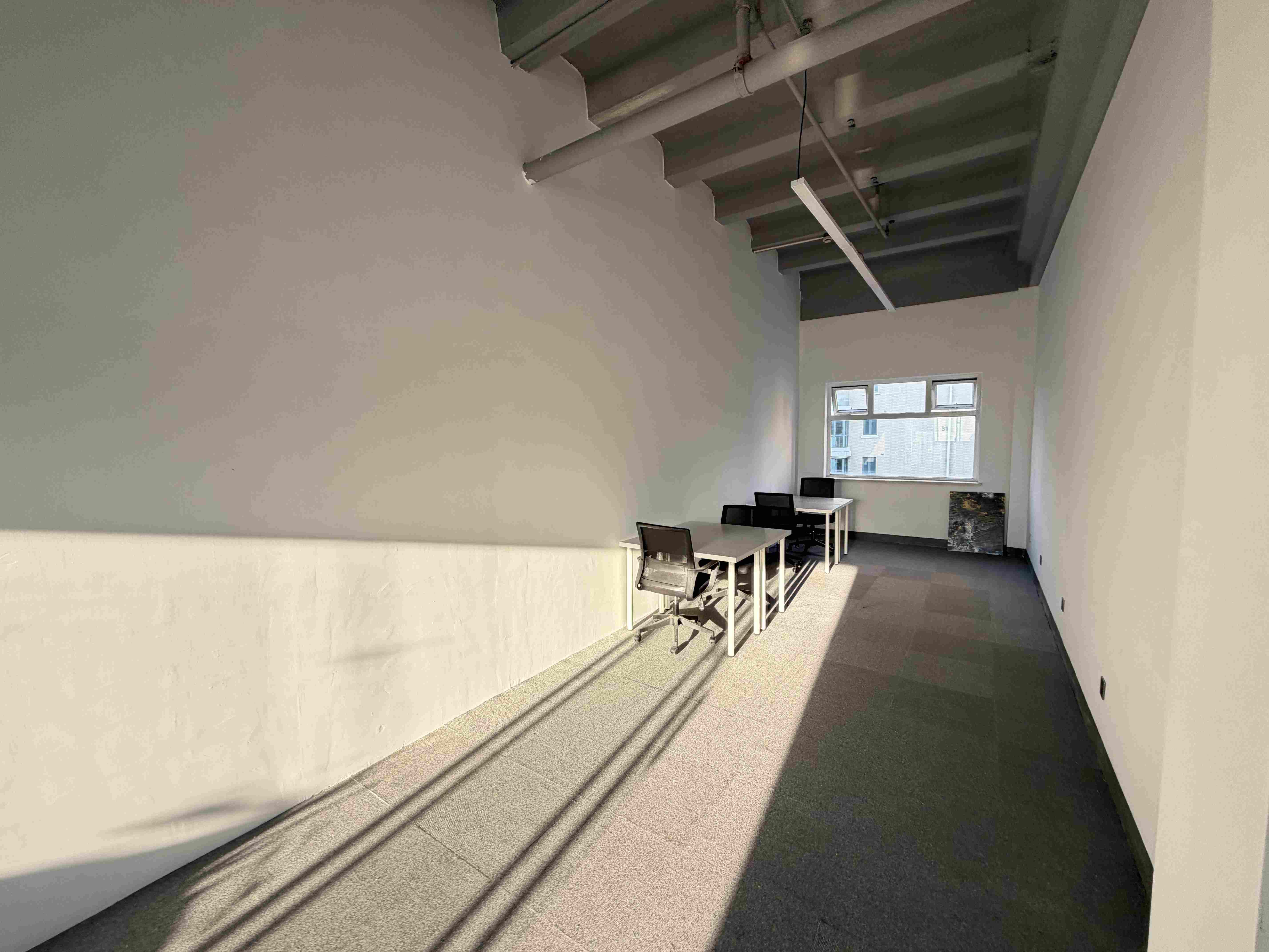 田林base（凯旋路）57平米写字楼出租