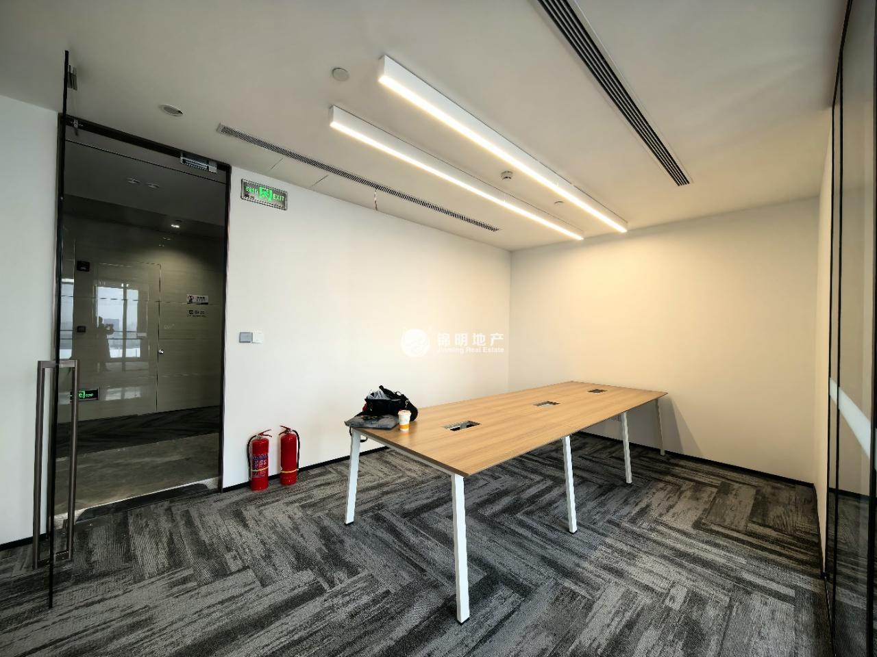世博鲁能国际中心75平米写字楼出租
