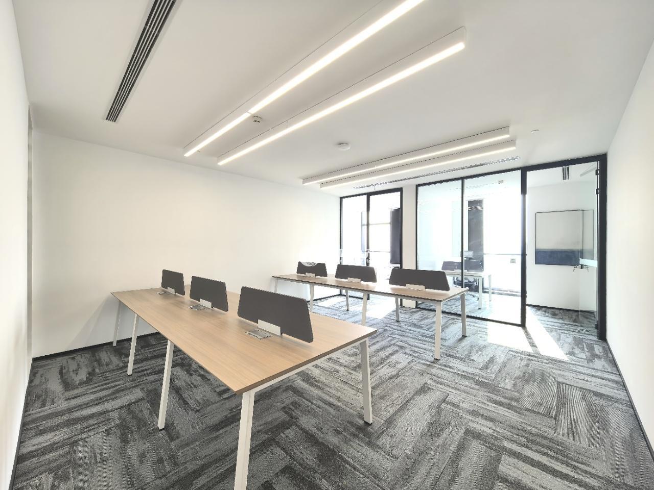 世博鲁能国际中心140平米写字楼出租