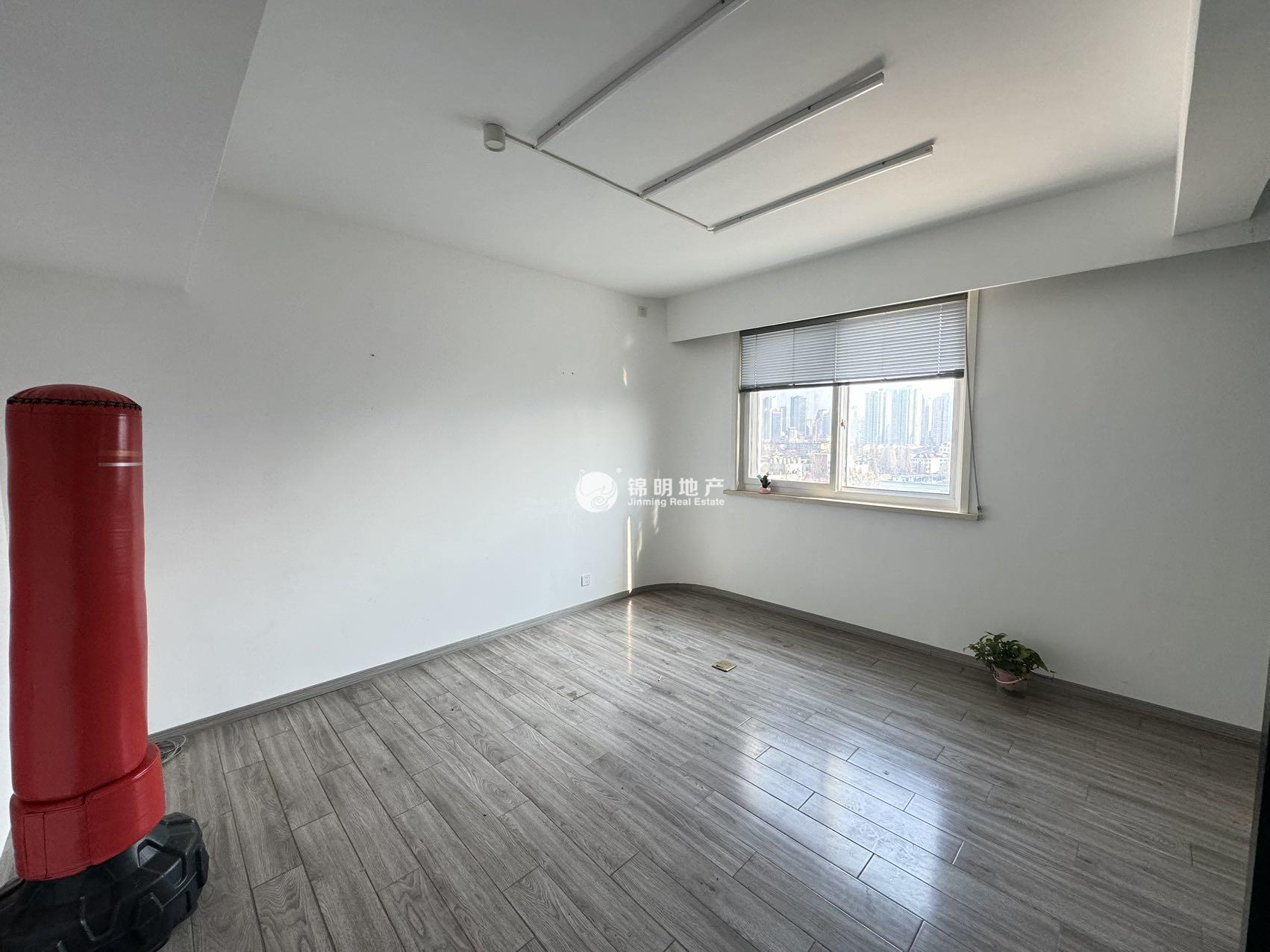 中山公园中西大厦180平米写字楼出租