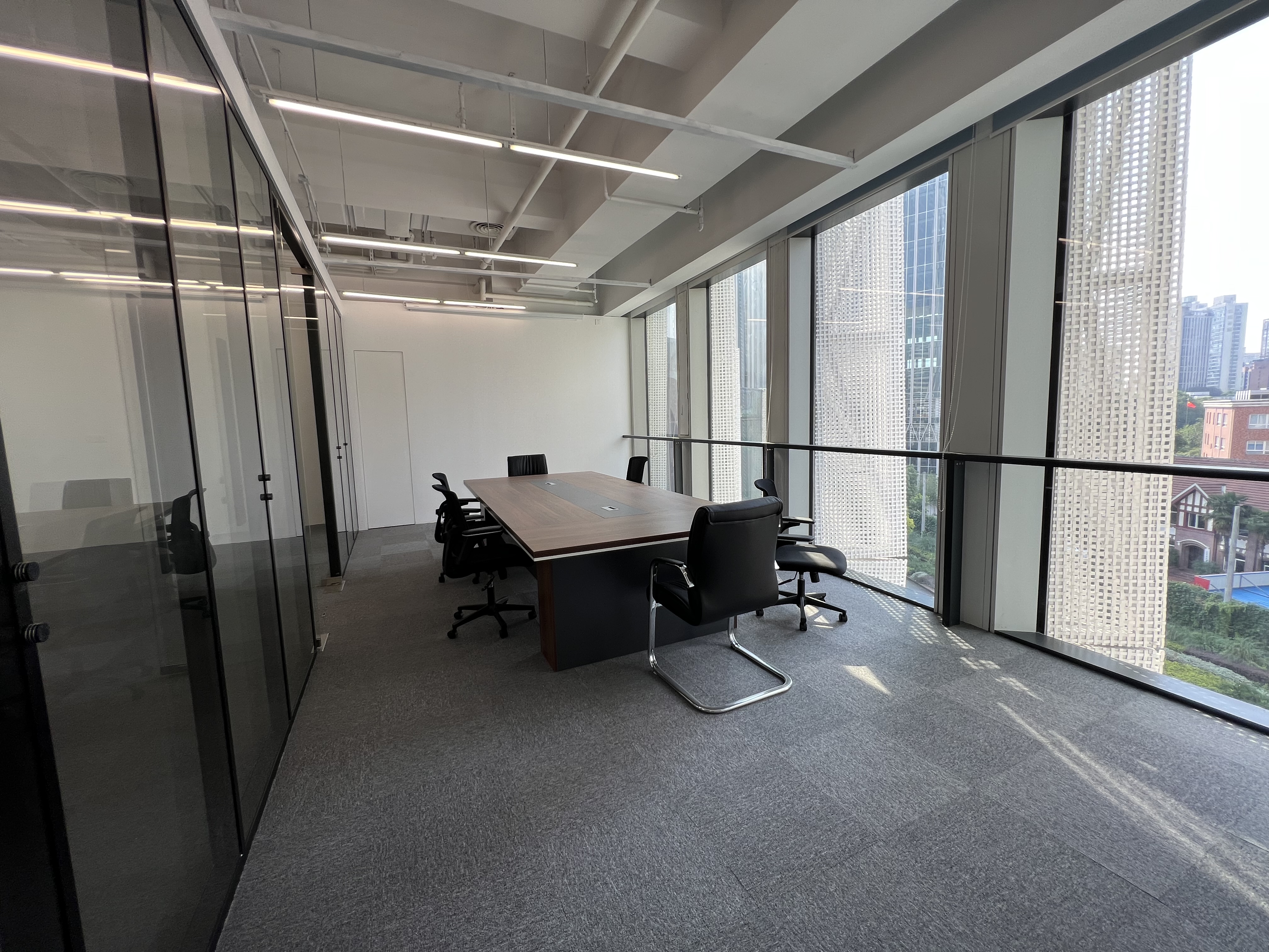 五角场蓝天大厦85平米写字楼出租