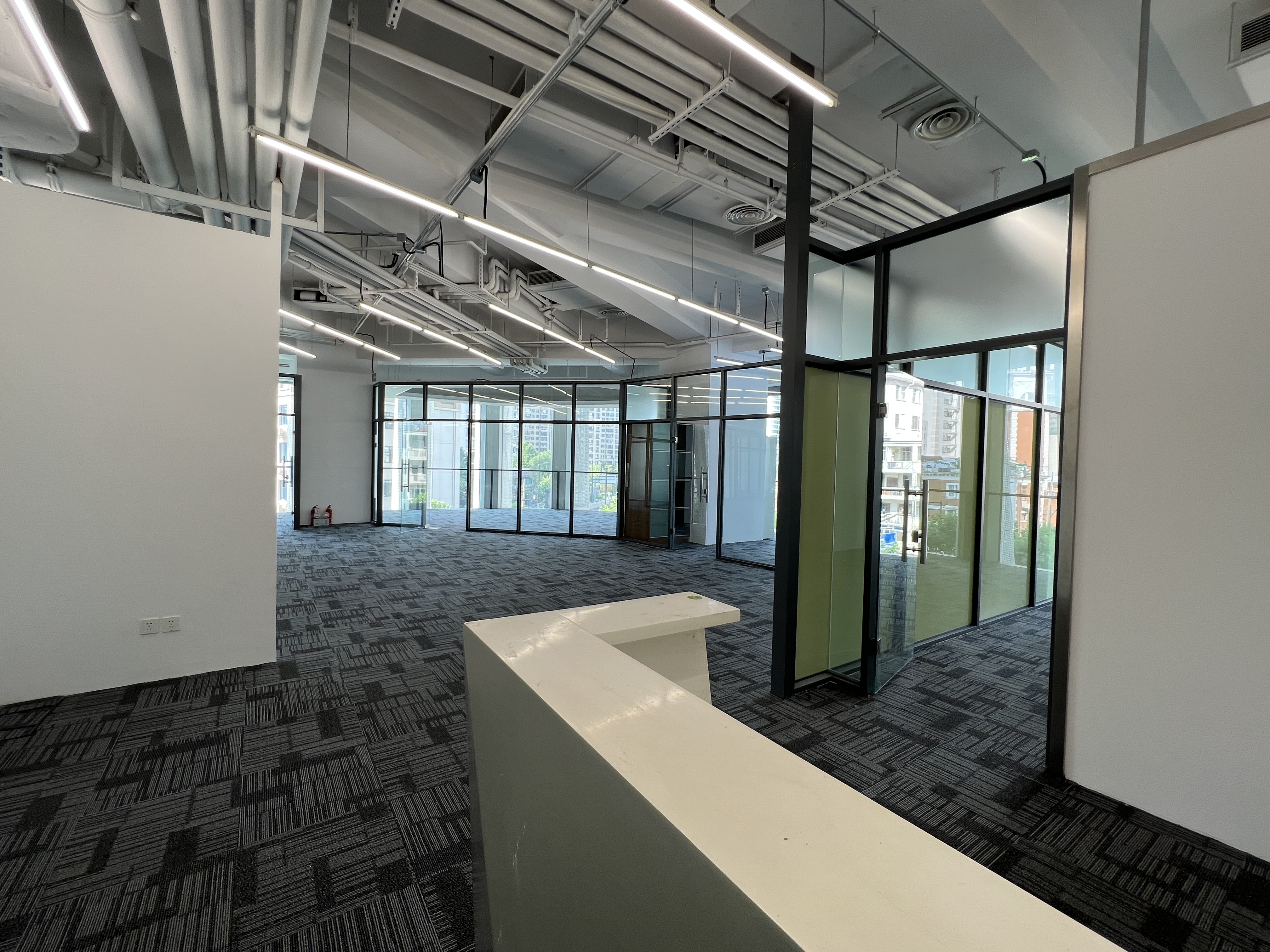 北外滩滨港商业中心120平米写字楼出租