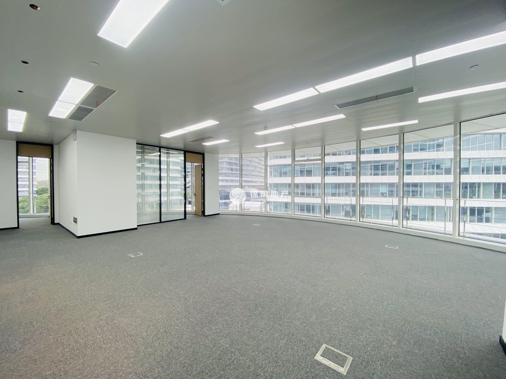 徐泾虹桥世界中心324平米写字楼出租