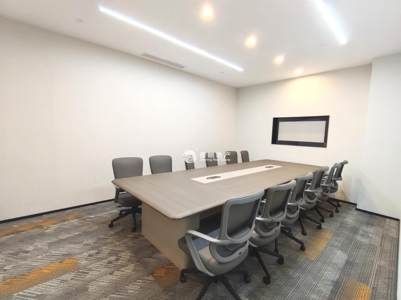 徐泾虹桥世界中心152平米写字楼出租