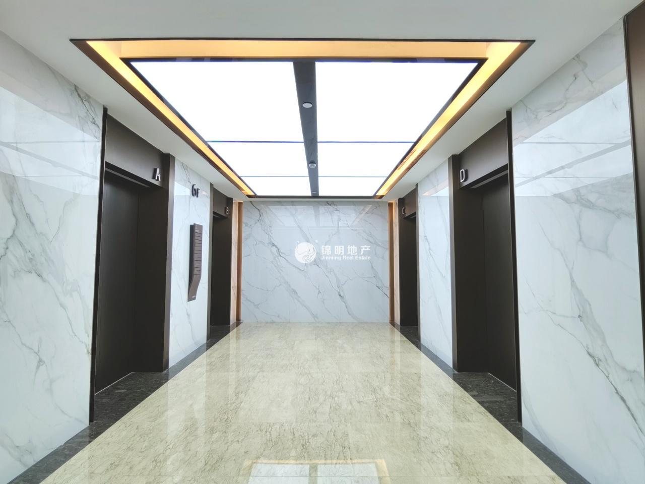 徐泾虹桥世界中心152平米写字楼出租