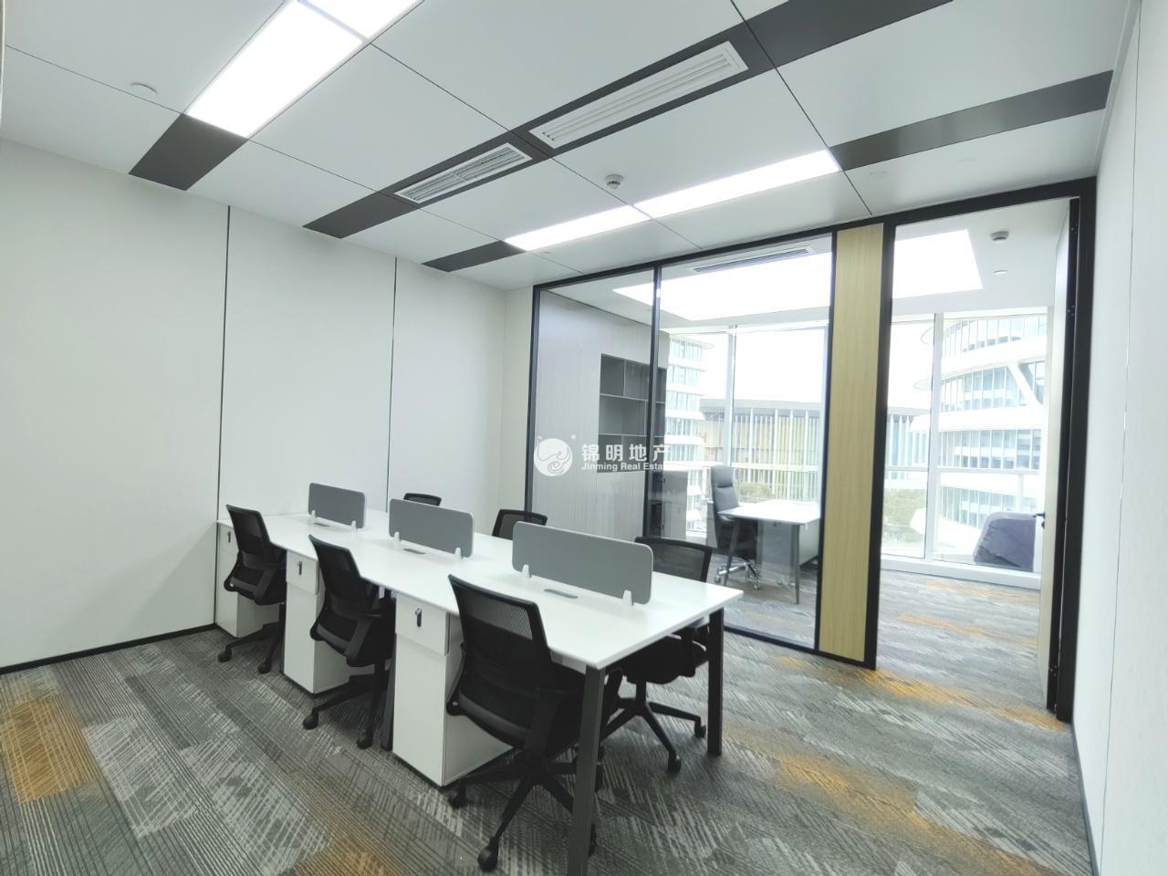徐泾虹桥世界中心106平米写字楼出租