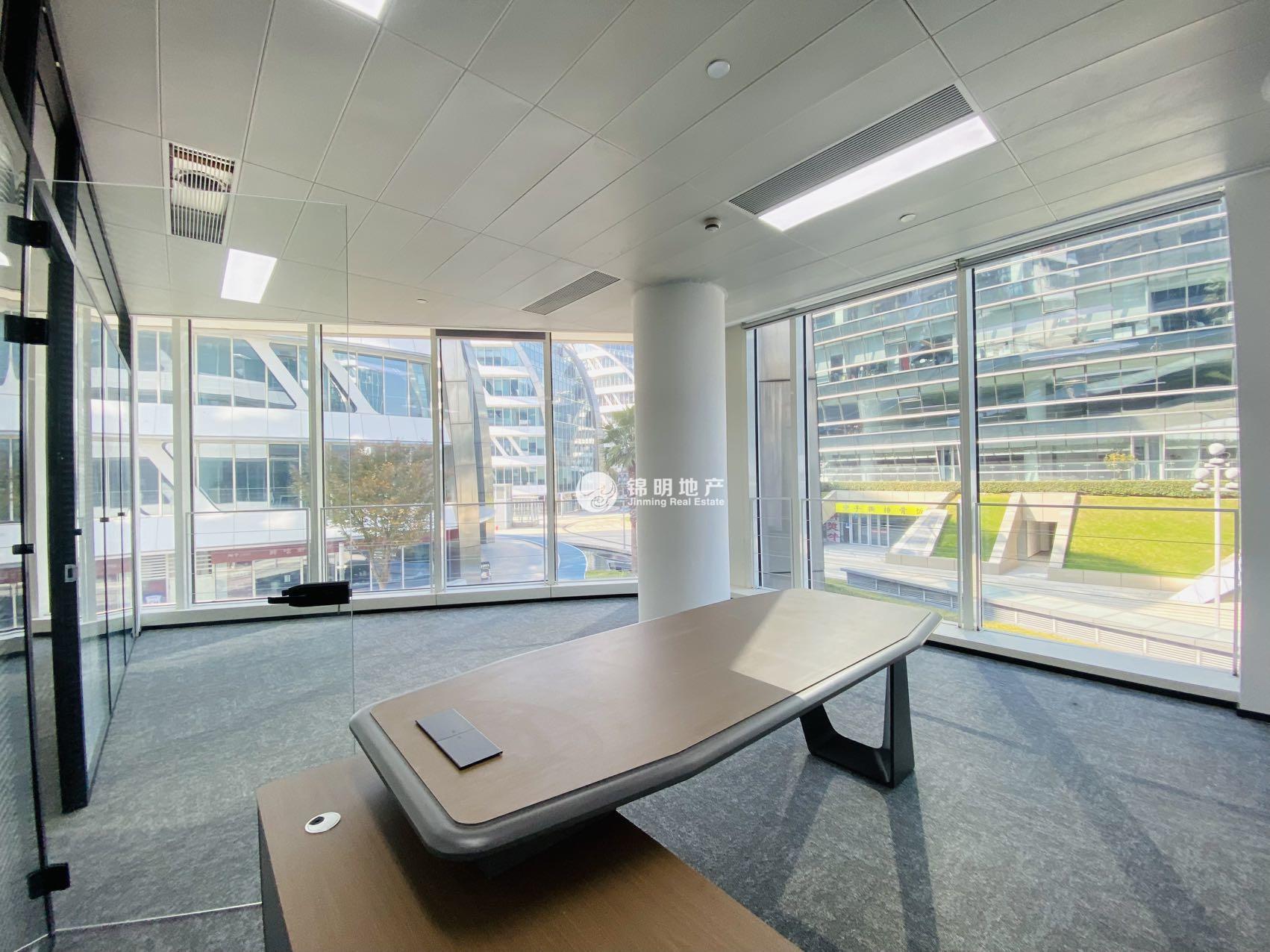 徐泾虹桥世界中心195平米写字楼出租