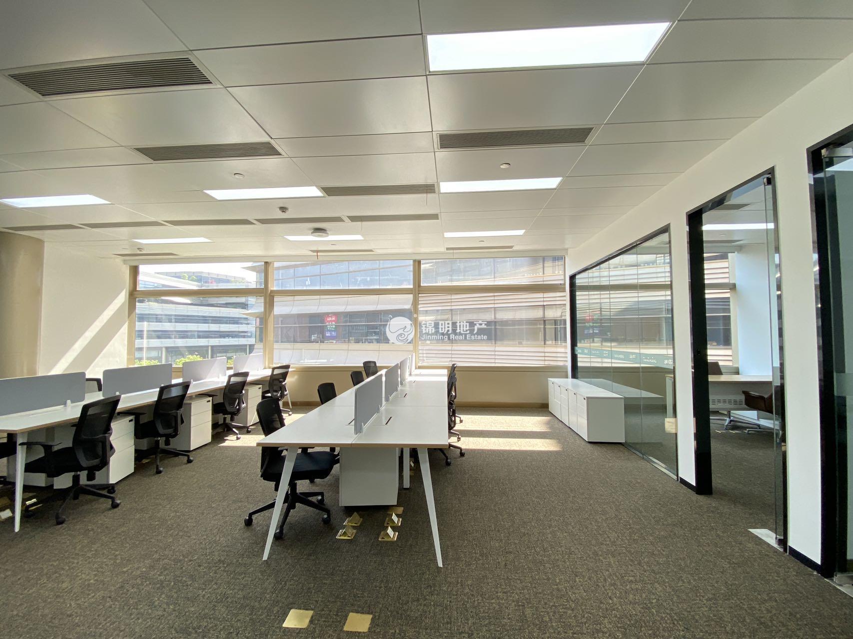 虹桥虹桥万通中心258平米写字楼出租