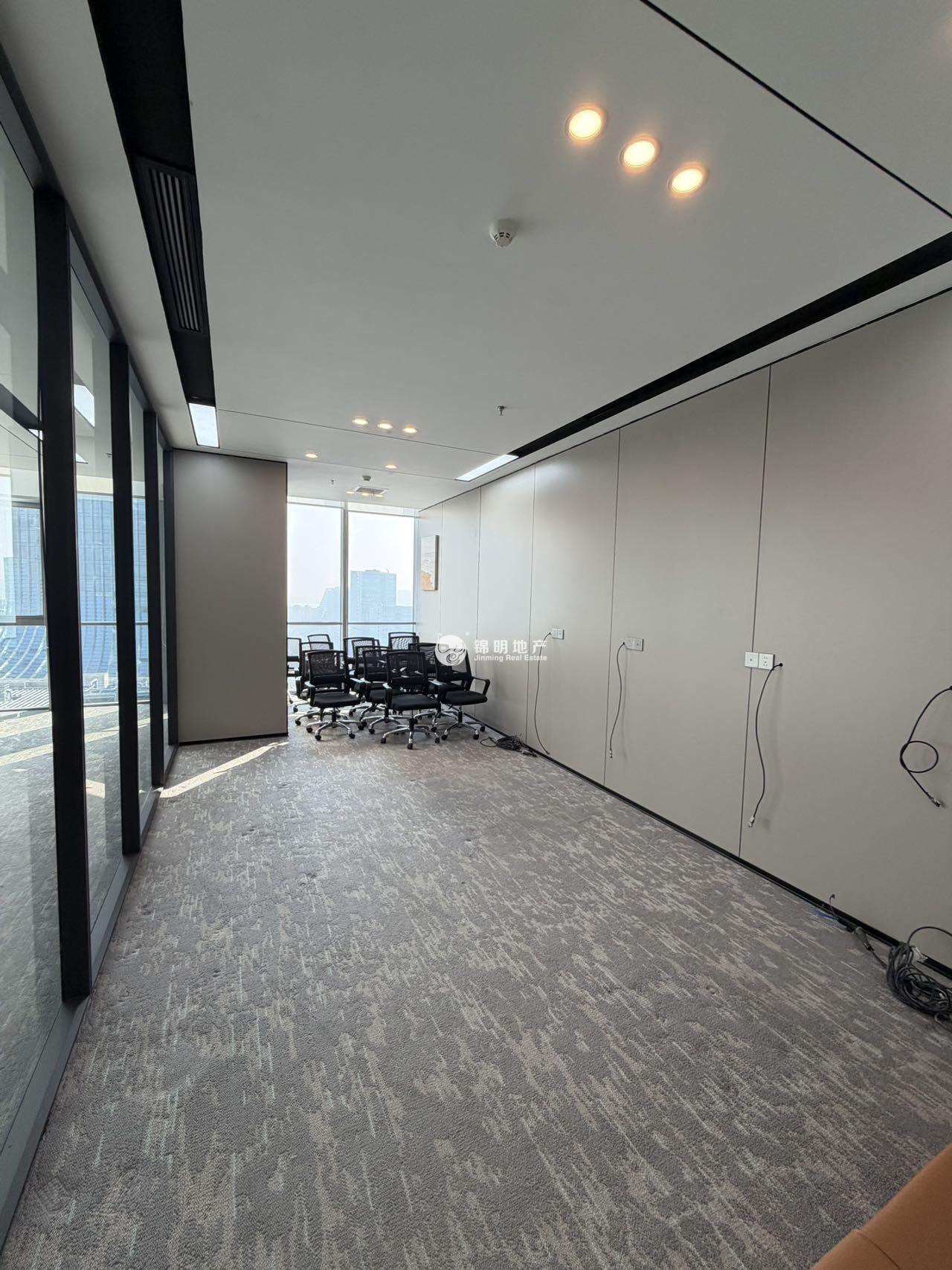 徐汇滨江灿星大厦393平米写字楼出租
