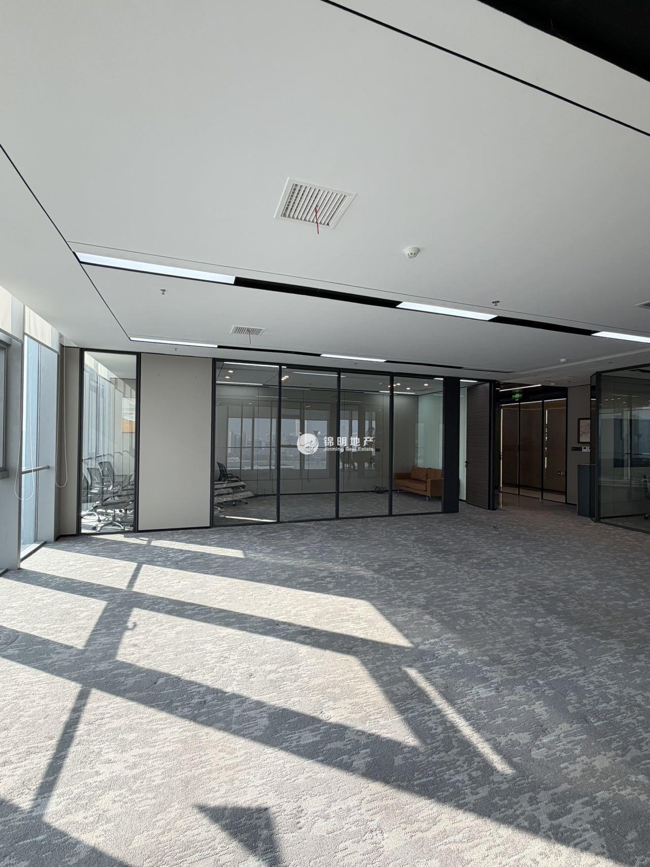 徐汇滨江灿星大厦393平米写字楼出租