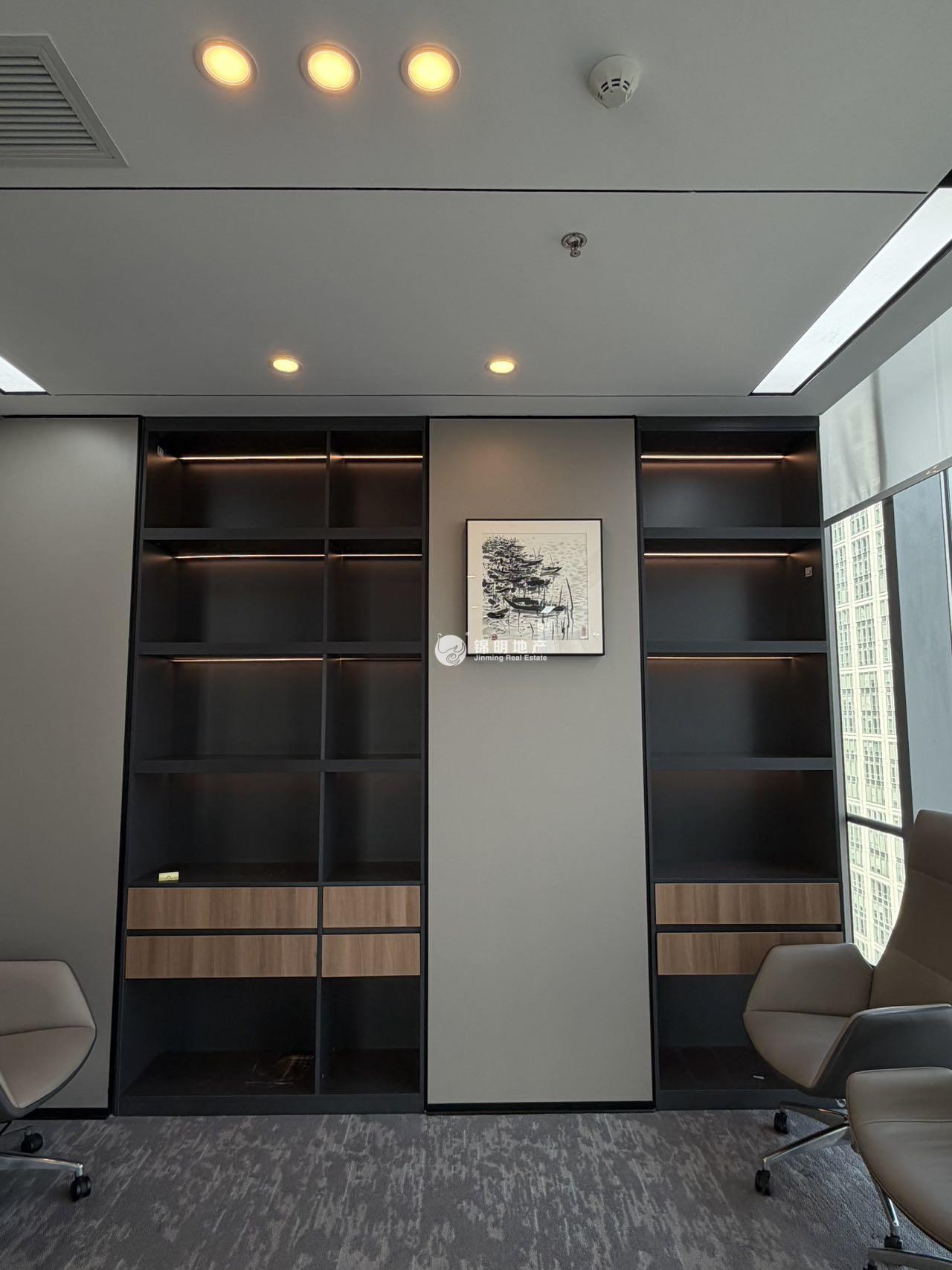 徐汇滨江灿星大厦393平米写字楼出租