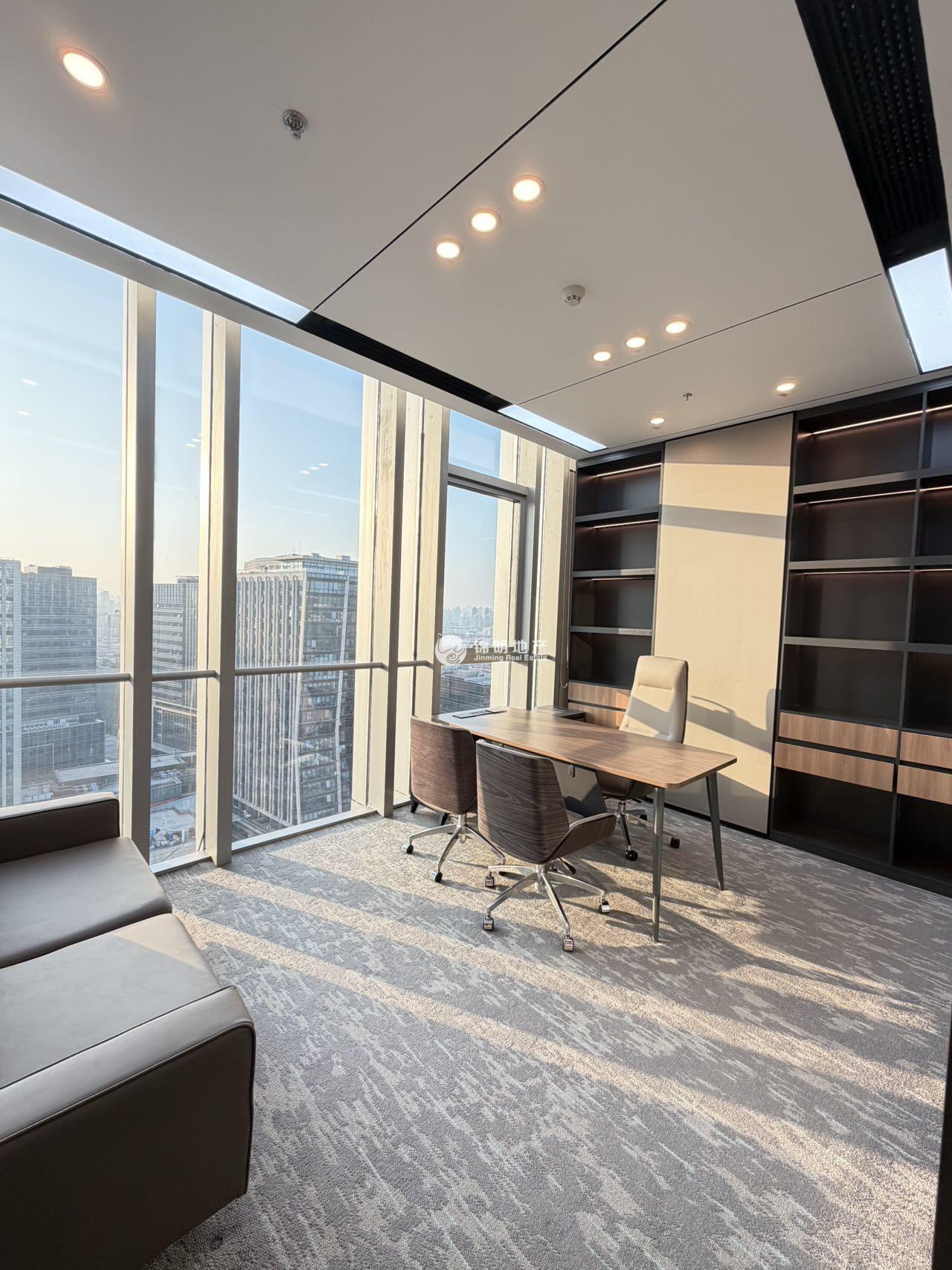 徐汇滨江灿星大厦173平米写字楼出租