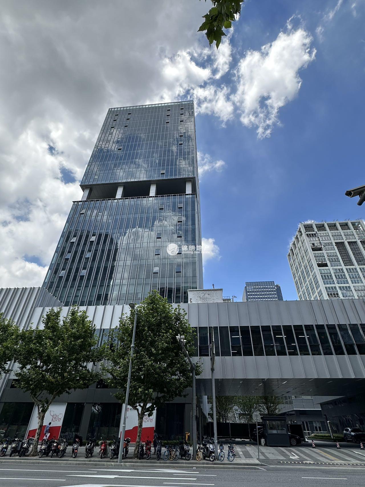 徐汇滨江灿星大厦173平米写字楼出租