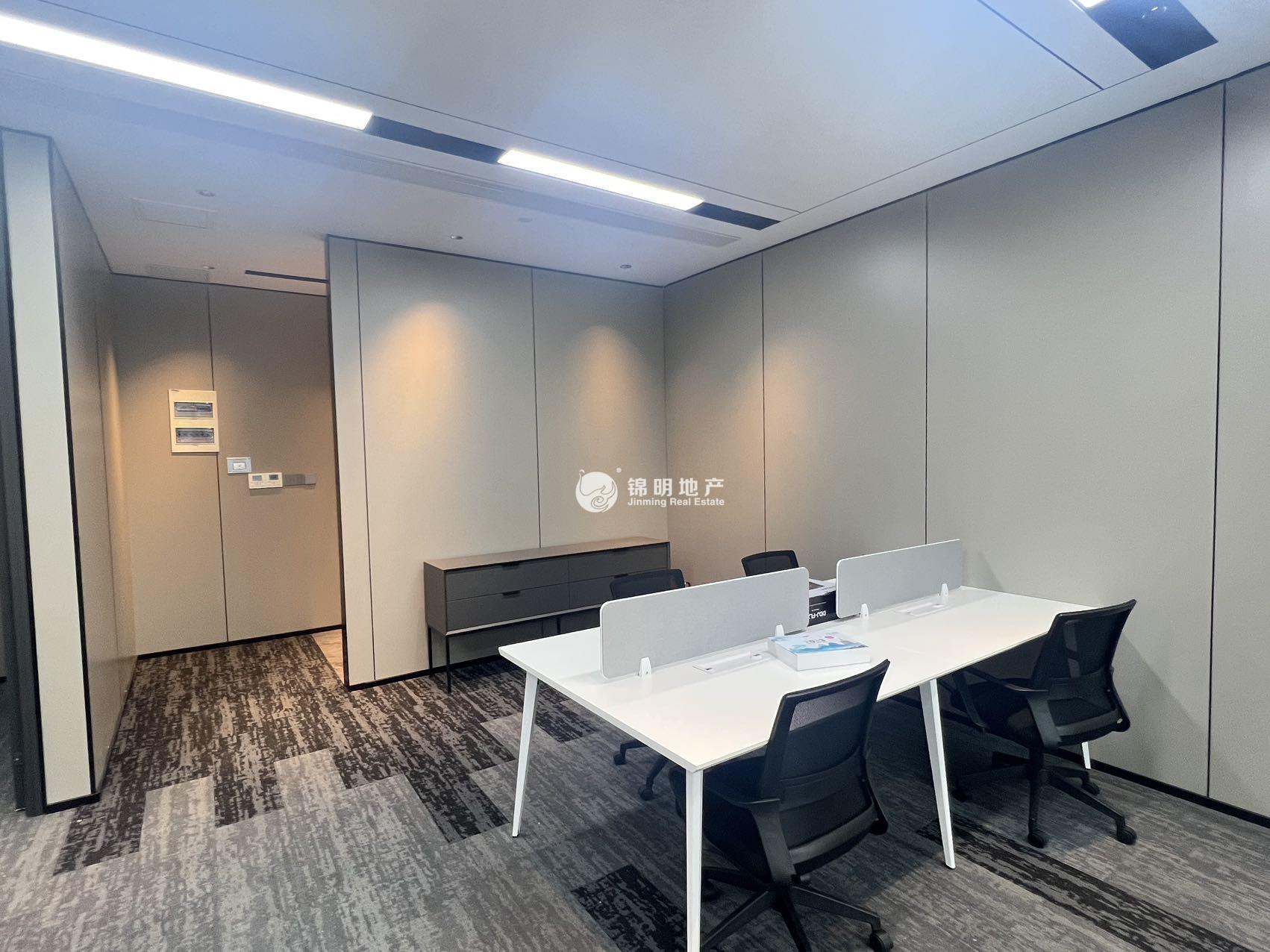 徐汇滨江灿星大厦129平米写字楼出租