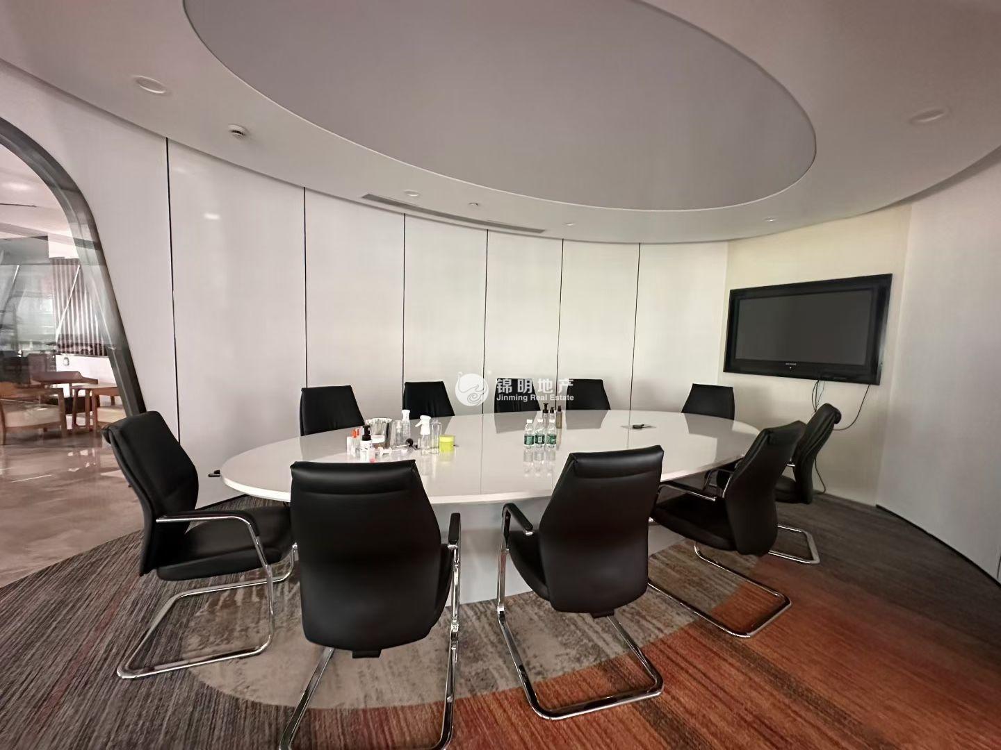 徐泾虹桥世界中心2521平米写字楼出租